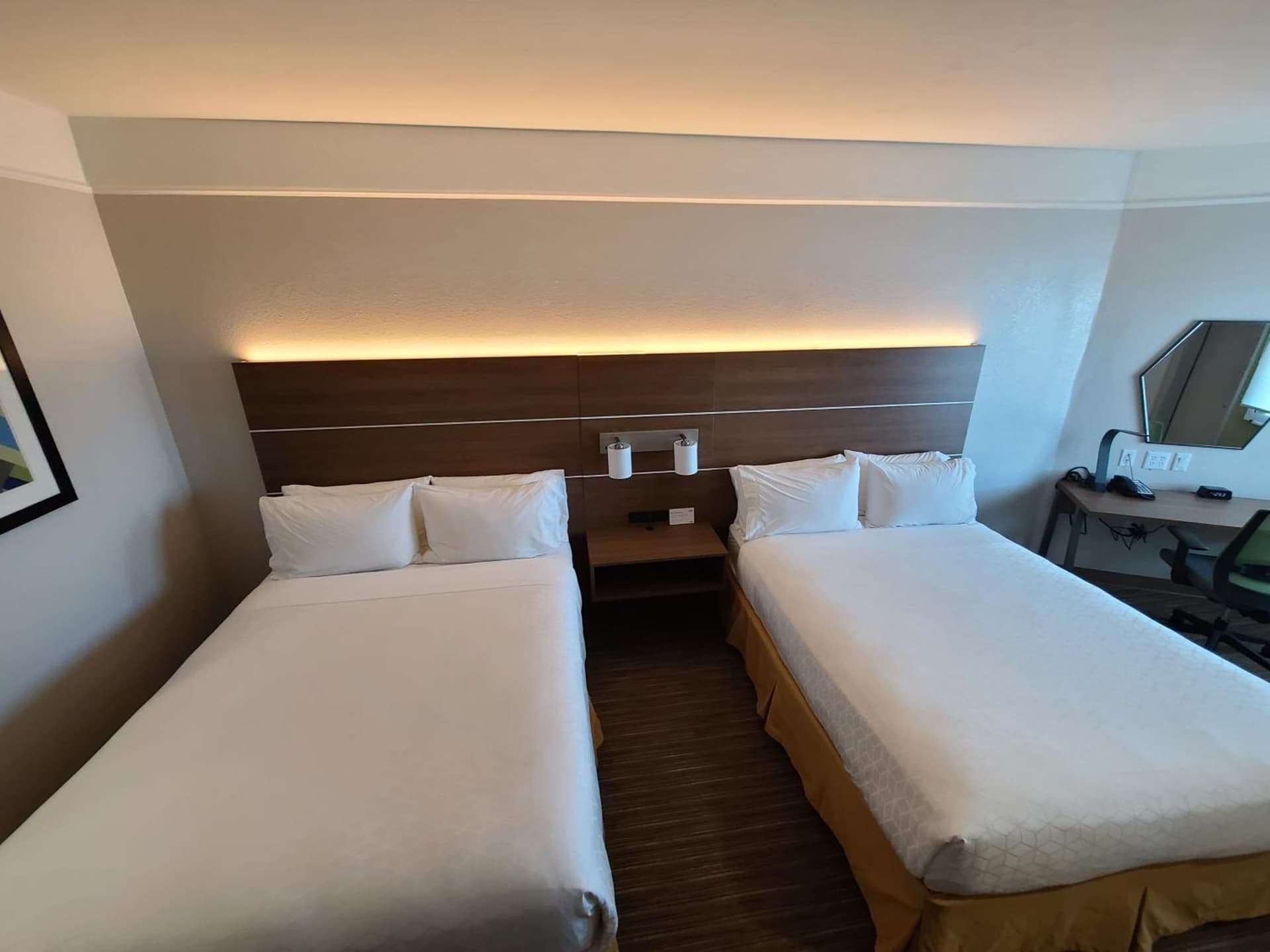 Holiday Inn Express & Suites Galveston West-Seawall gallery photo in Galveston, TX — image 36