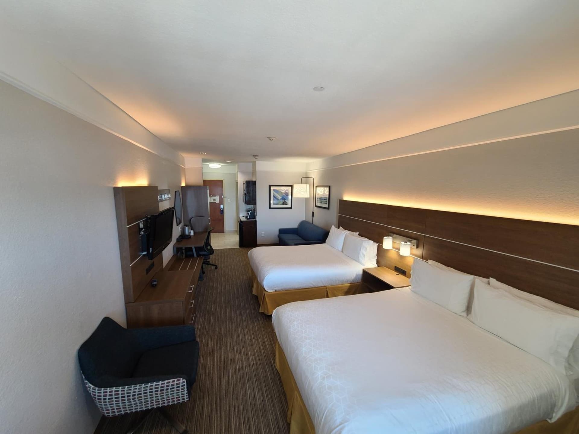 Holiday Inn Express & Suites Galveston West-Seawall gallery photo in Galveston, TX — image 43