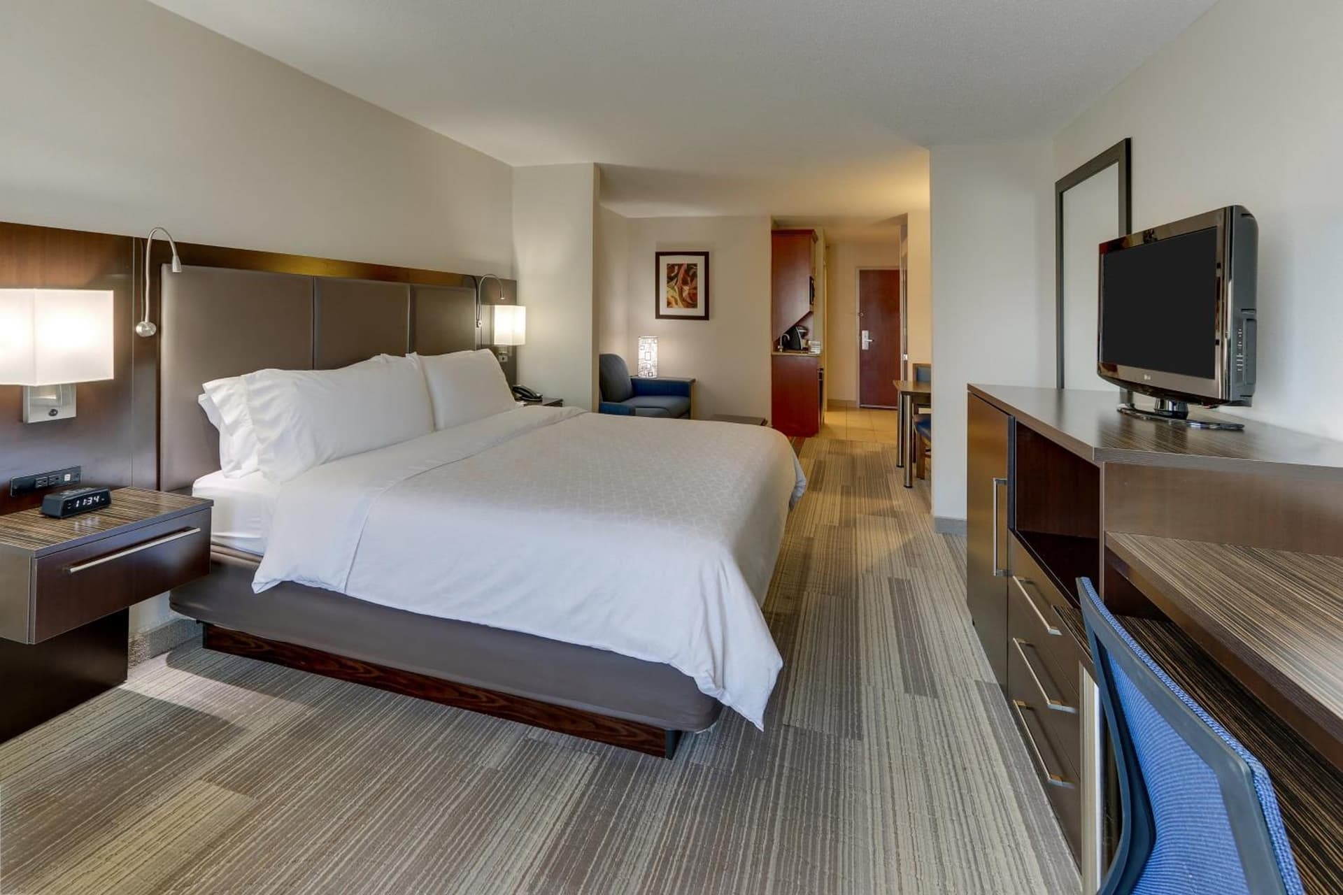 Holiday Inn Express Hotel & Suites Dayton-Centerville by IHG property views in Centerville, OH — gallery photo 3