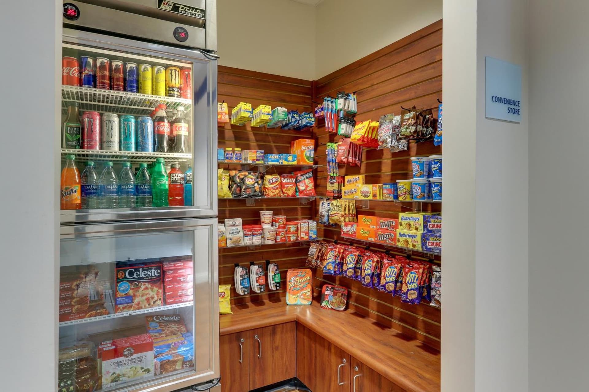 Holiday Inn Express Hotel & Suites Dayton-Centerville by IHG gallery photo in Centerville, OH — image 39