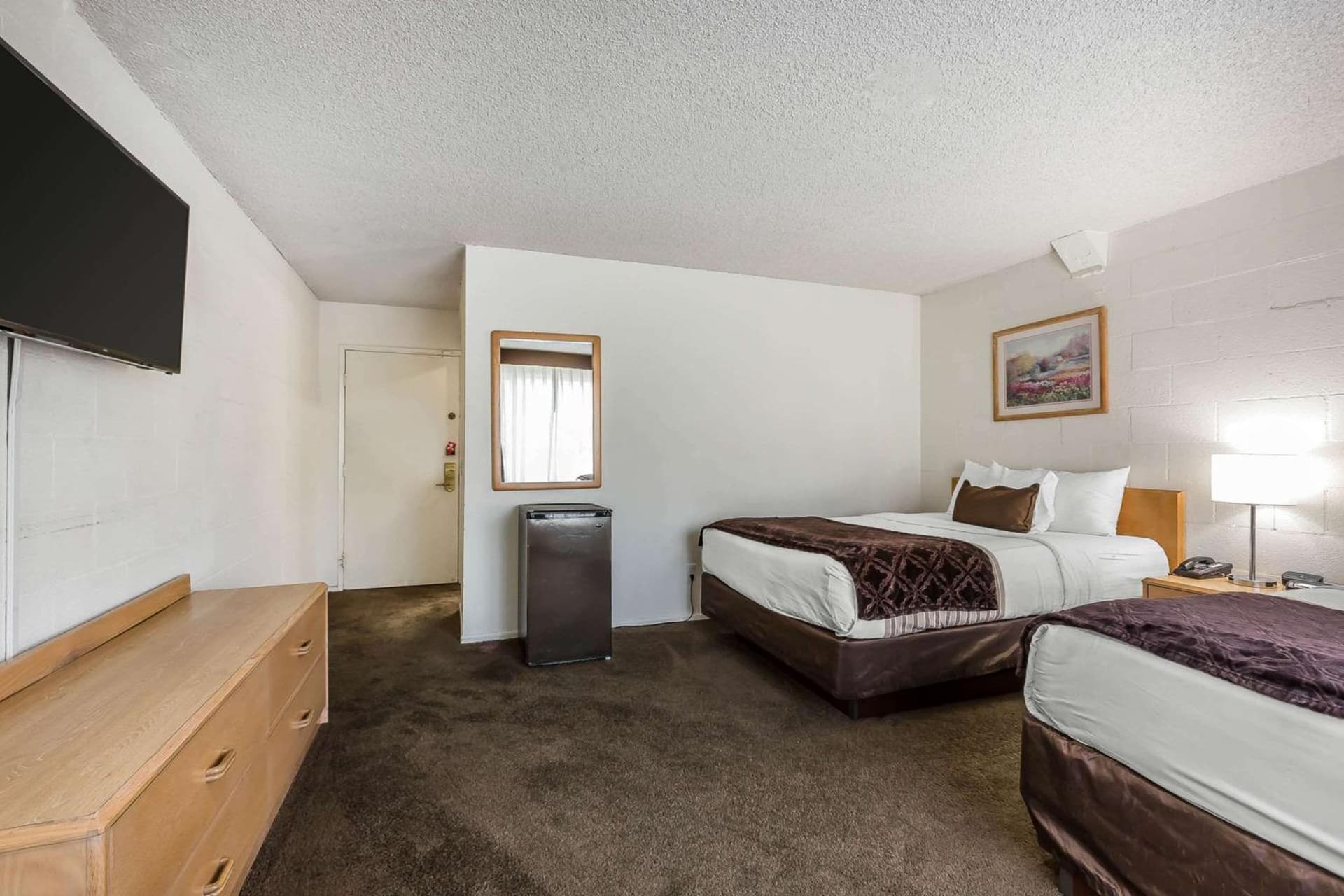 Econo Lodge Lake Elsinore Casino gallery photo in Lake Elsinore, CA — image 23