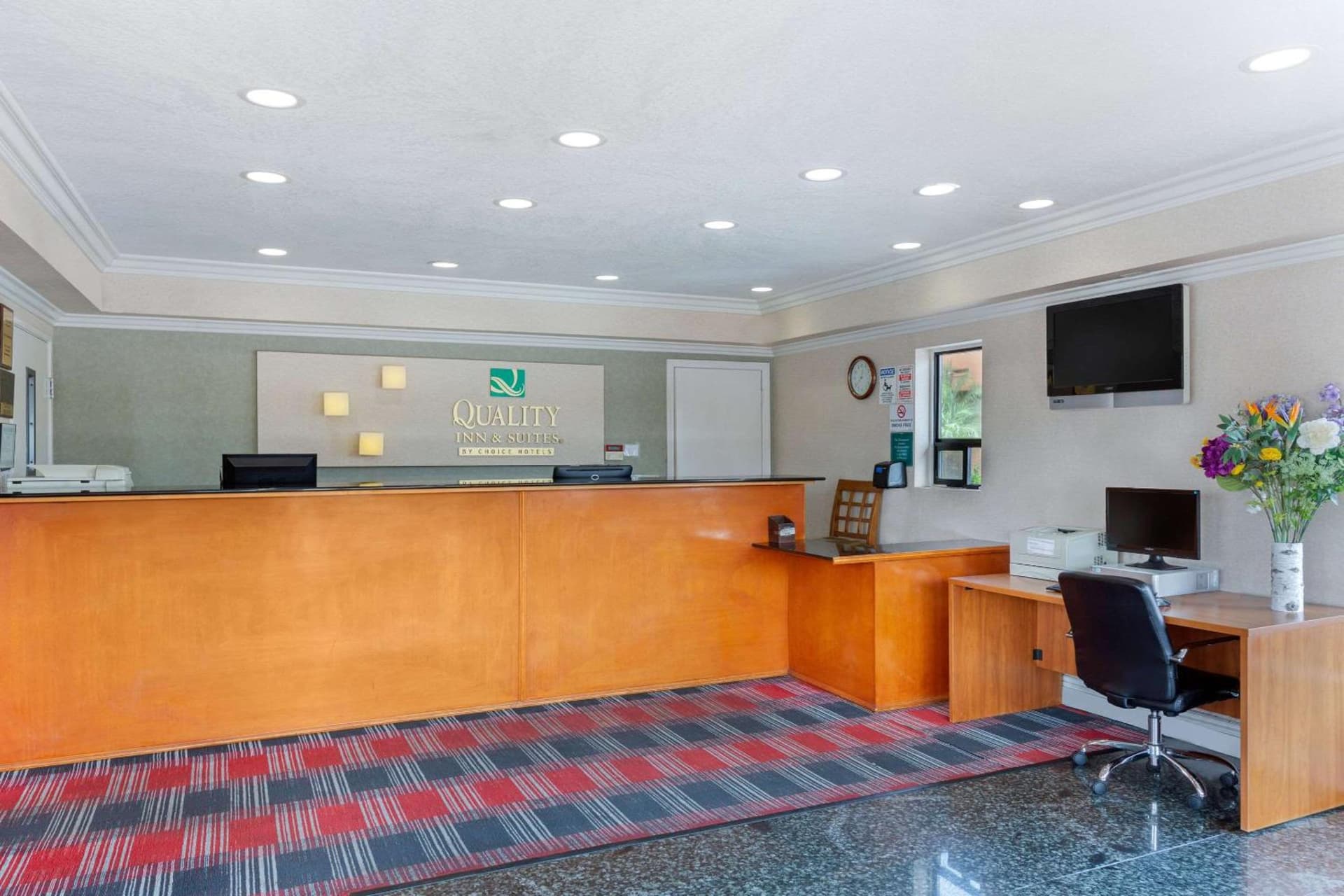 Quality Inn & Suites Oceanside Near Camp Pendleton gallery photo in Oceanside, CA — image 4
