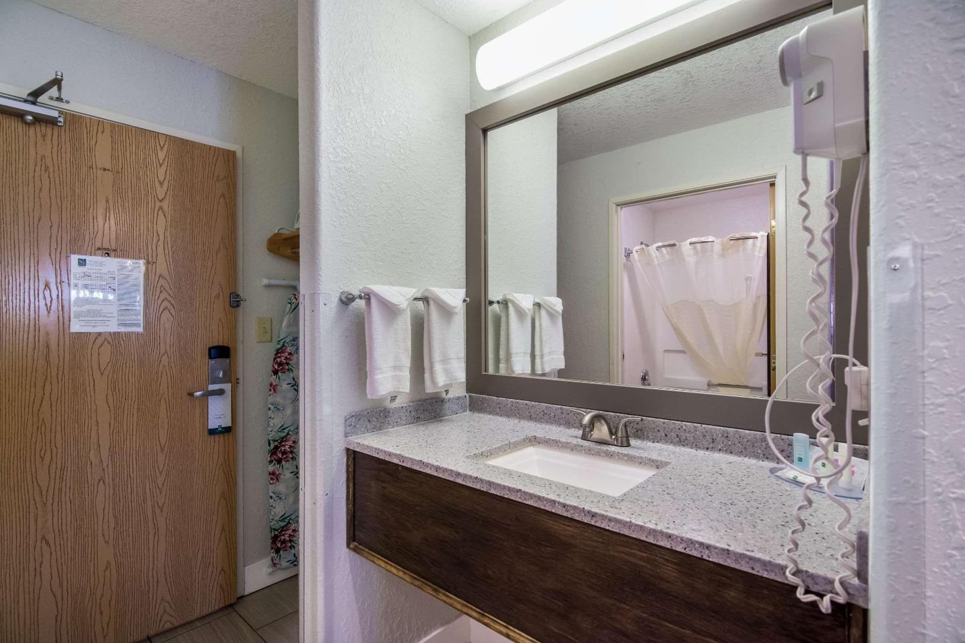 Quality Inn & Suites Pueblo West gallery photo in Pueblo, CO — image 23