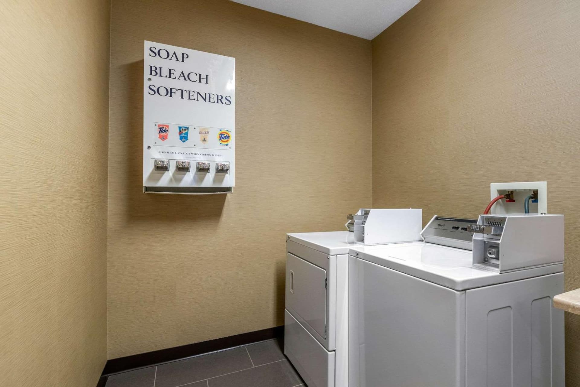 Comfort Suites Cedar Falls Industrial Park gallery photo in Cedar Falls, IA — image 10