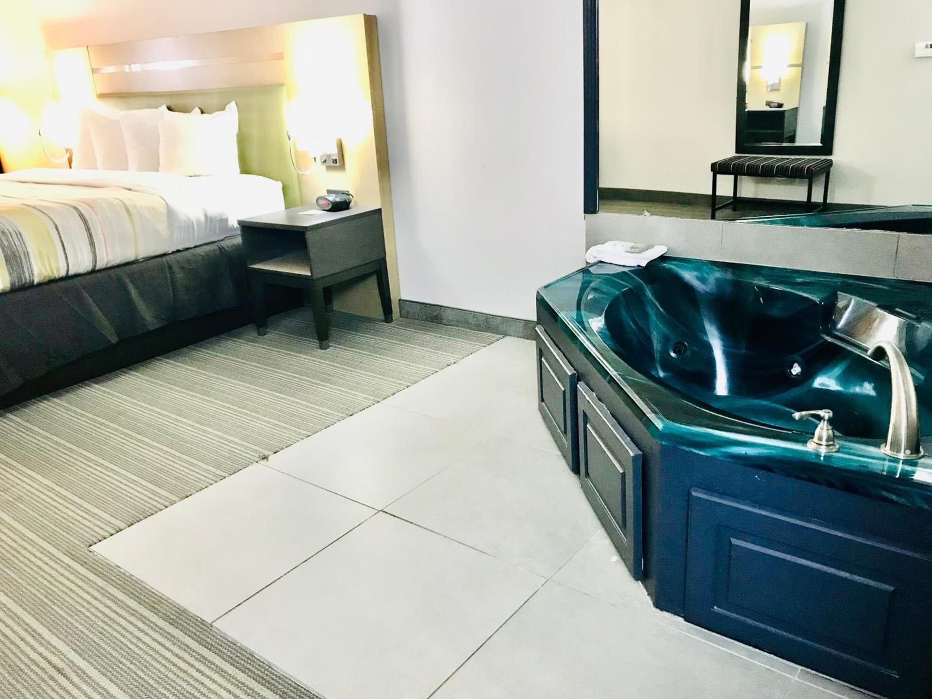 Country Inn & Suites by Radisson, Warner Robins, GA gallery photo in Warner Robins, GA — image 37