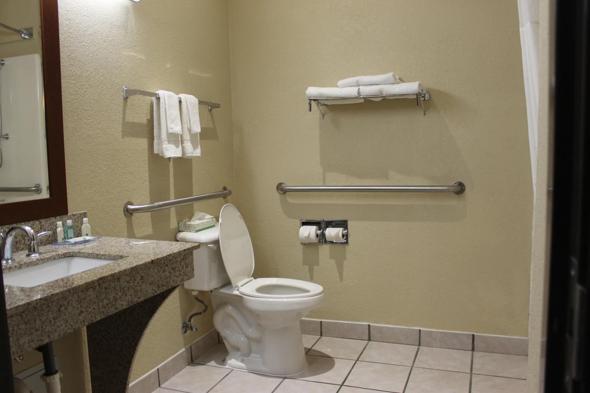 Quality Inn & Suites Terrell gallery photo in Terrell, TX — image 45