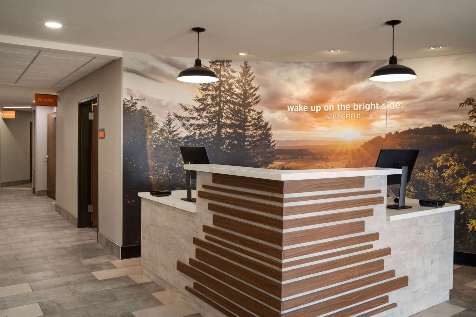 La Quinta Inn & Suites by Wyndham Springfield property views in Springfield, OR — gallery photo 3