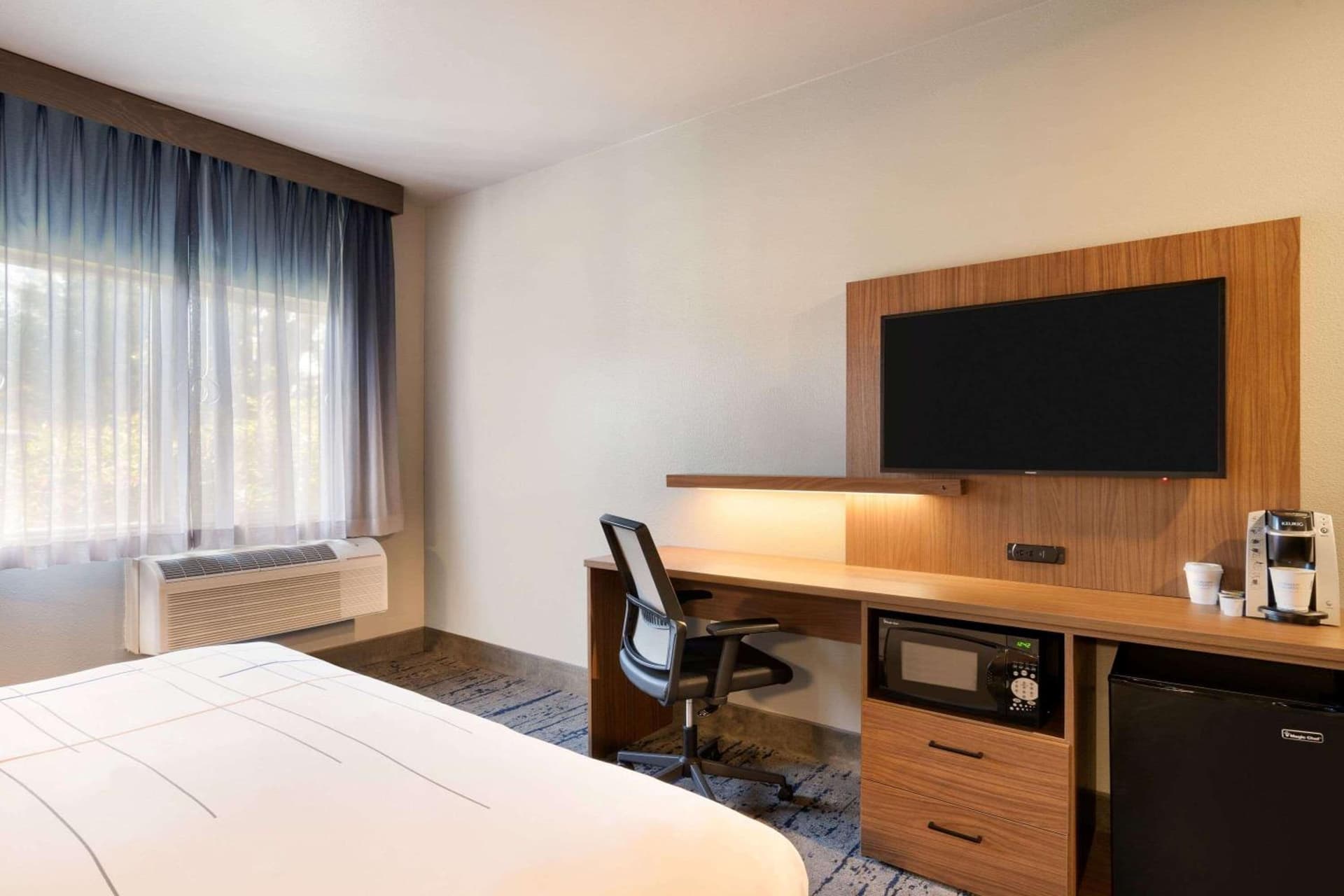 La Quinta Inn & Suites by Wyndham Springfield gallery photo in Springfield, OR — image 57