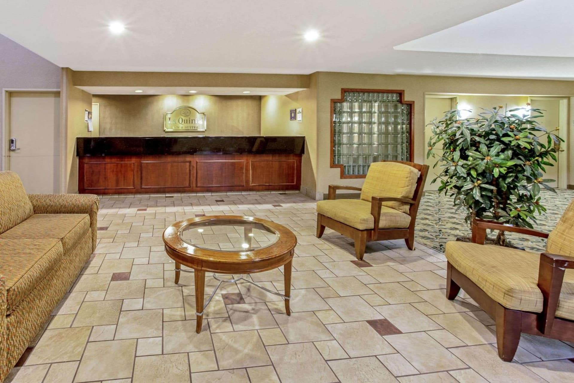 La Quinta by Wyndham Appleton College Avenue gallery photo in Appleton, WI — image 11