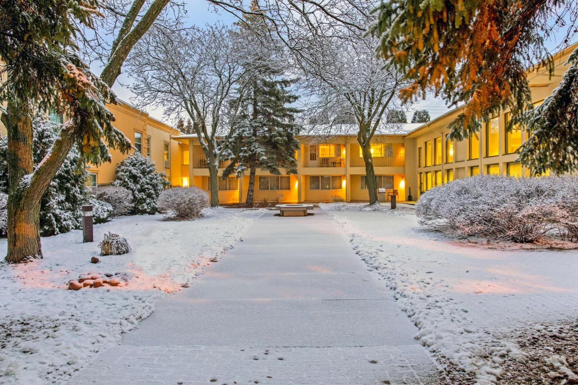 La Quinta by Wyndham Appleton College Avenue property views in Appleton, WI — gallery photo 3