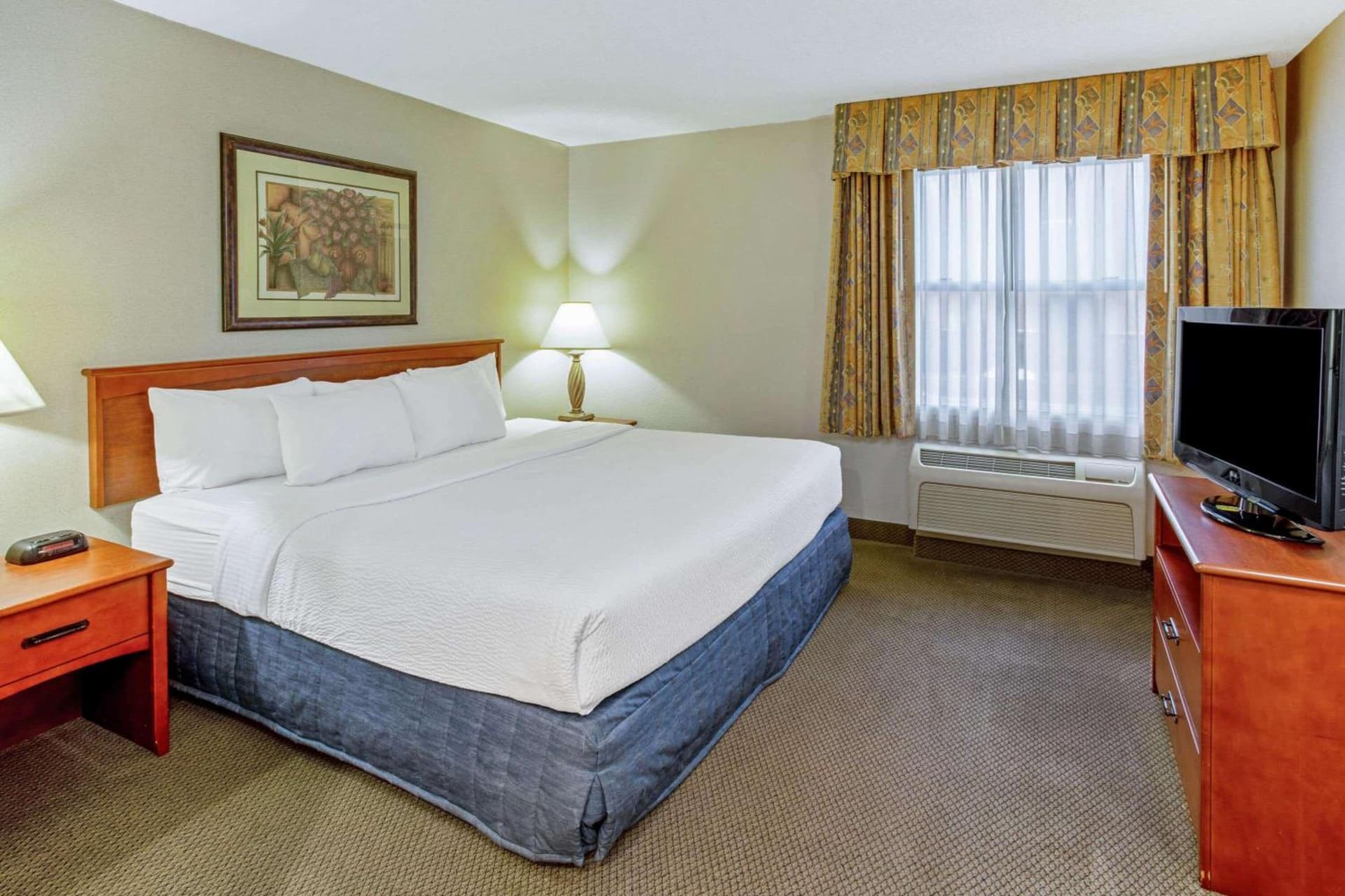 La Quinta by Wyndham Appleton College Avenue gallery photo in Appleton, WI — image 9