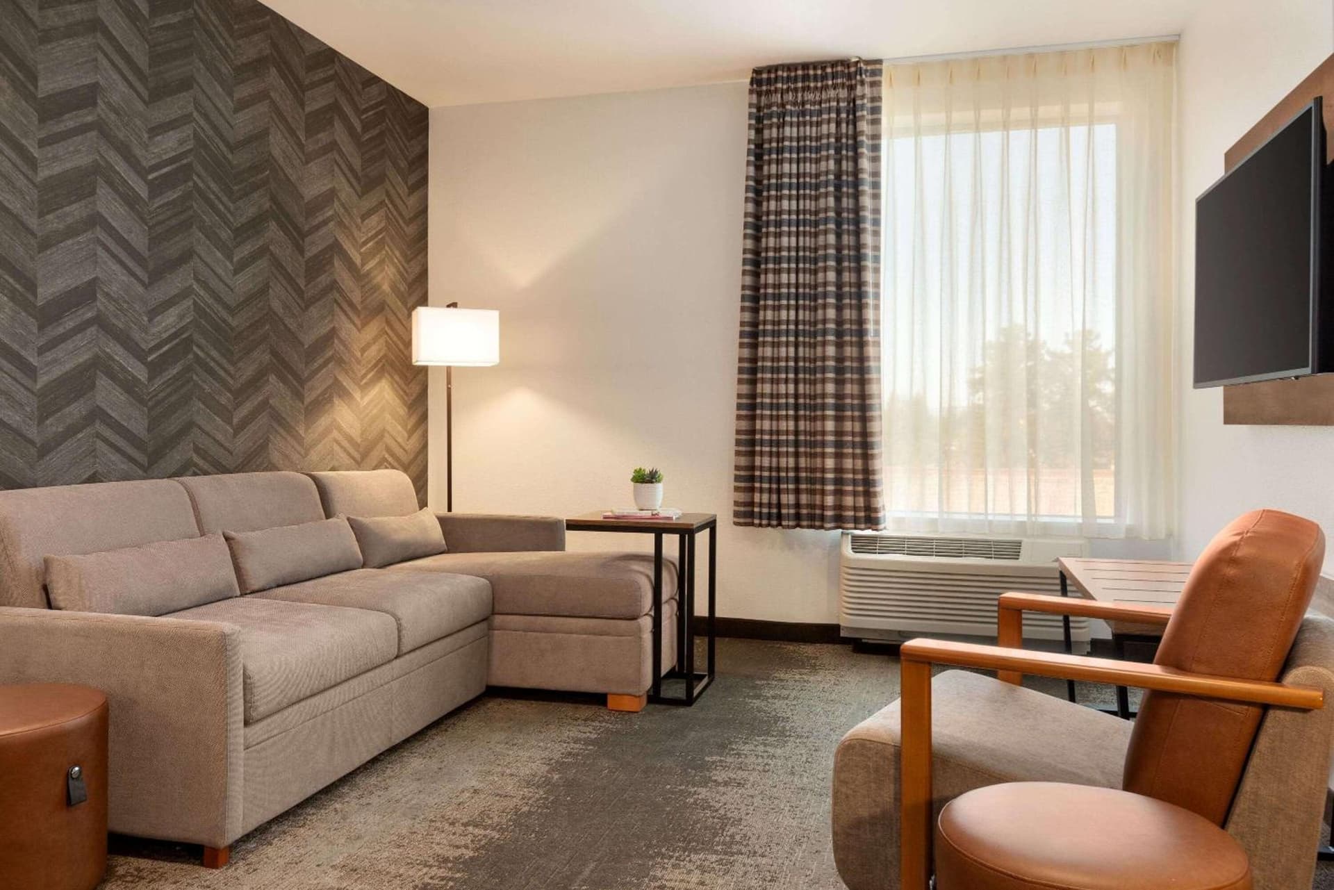 La Quinta Inn & Suites by Wyndham Santa Rosa Sonoma gallery photo in Santa Rosa, CA — image 6