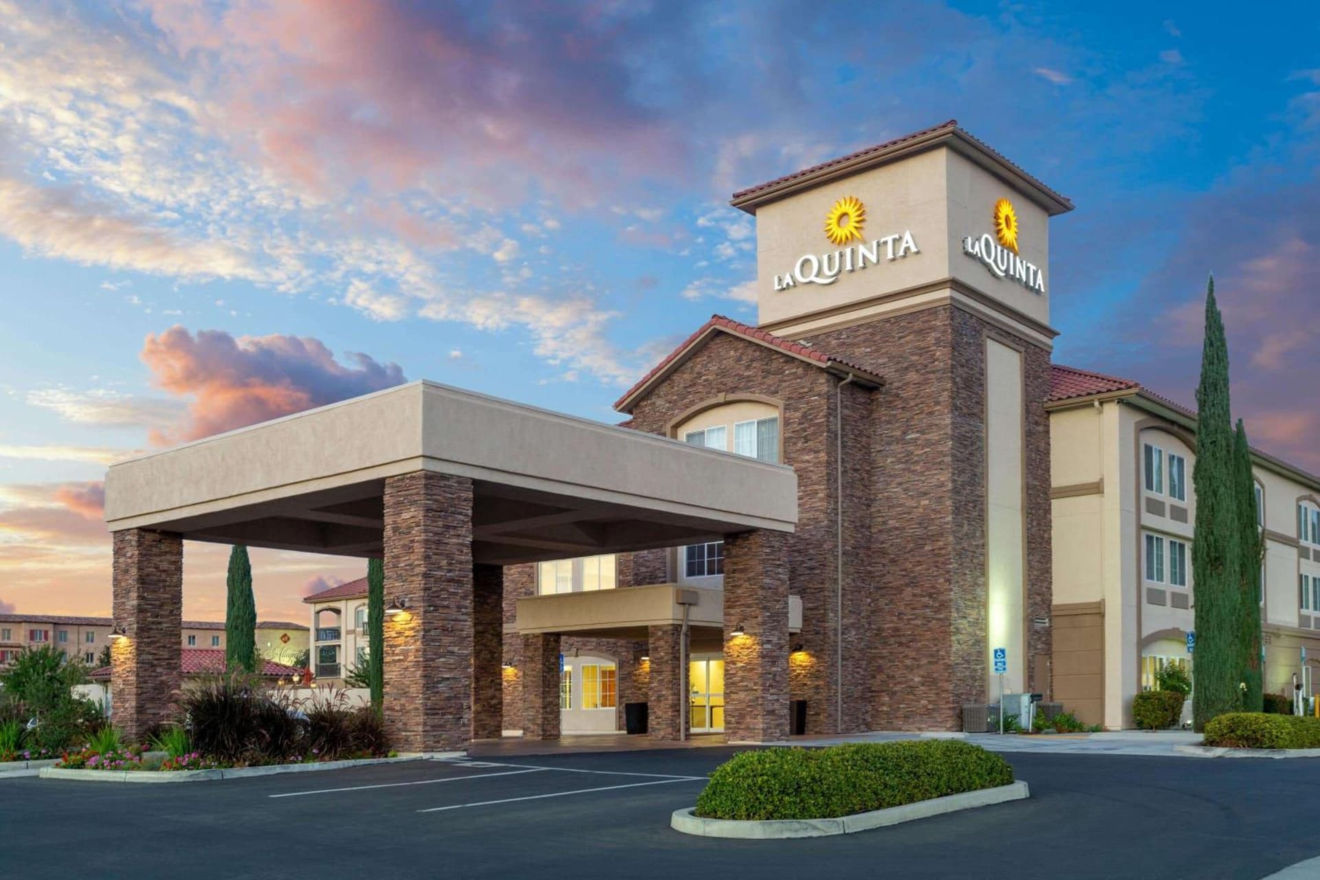La Quinta by Wyndham Paso Robles featured exterior or lobby in Paso Robles, CA — similar hotel