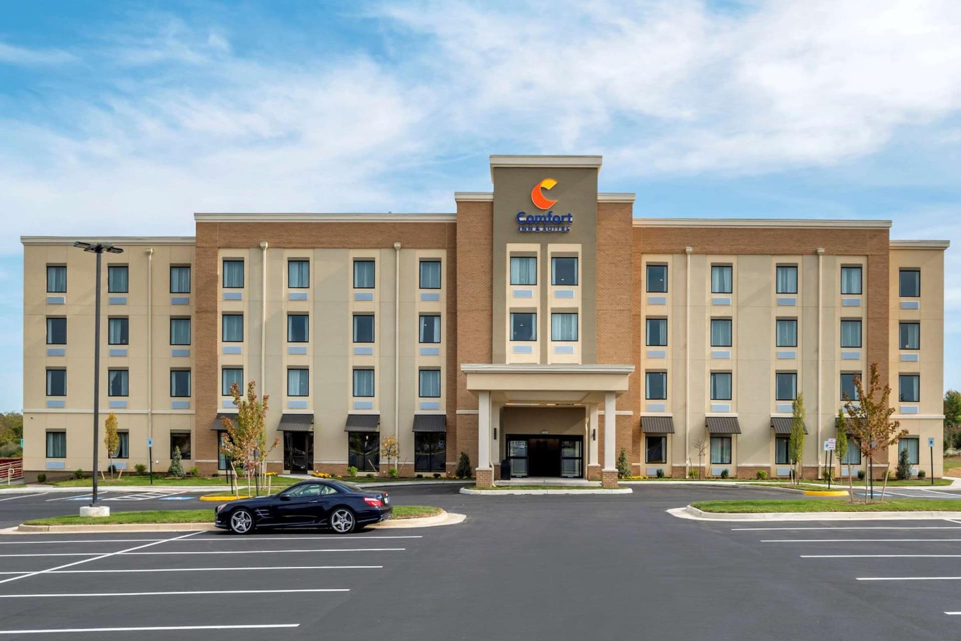 Comfort Inn & Suites Winchester interior in Winchester, VA — gallery photo 2