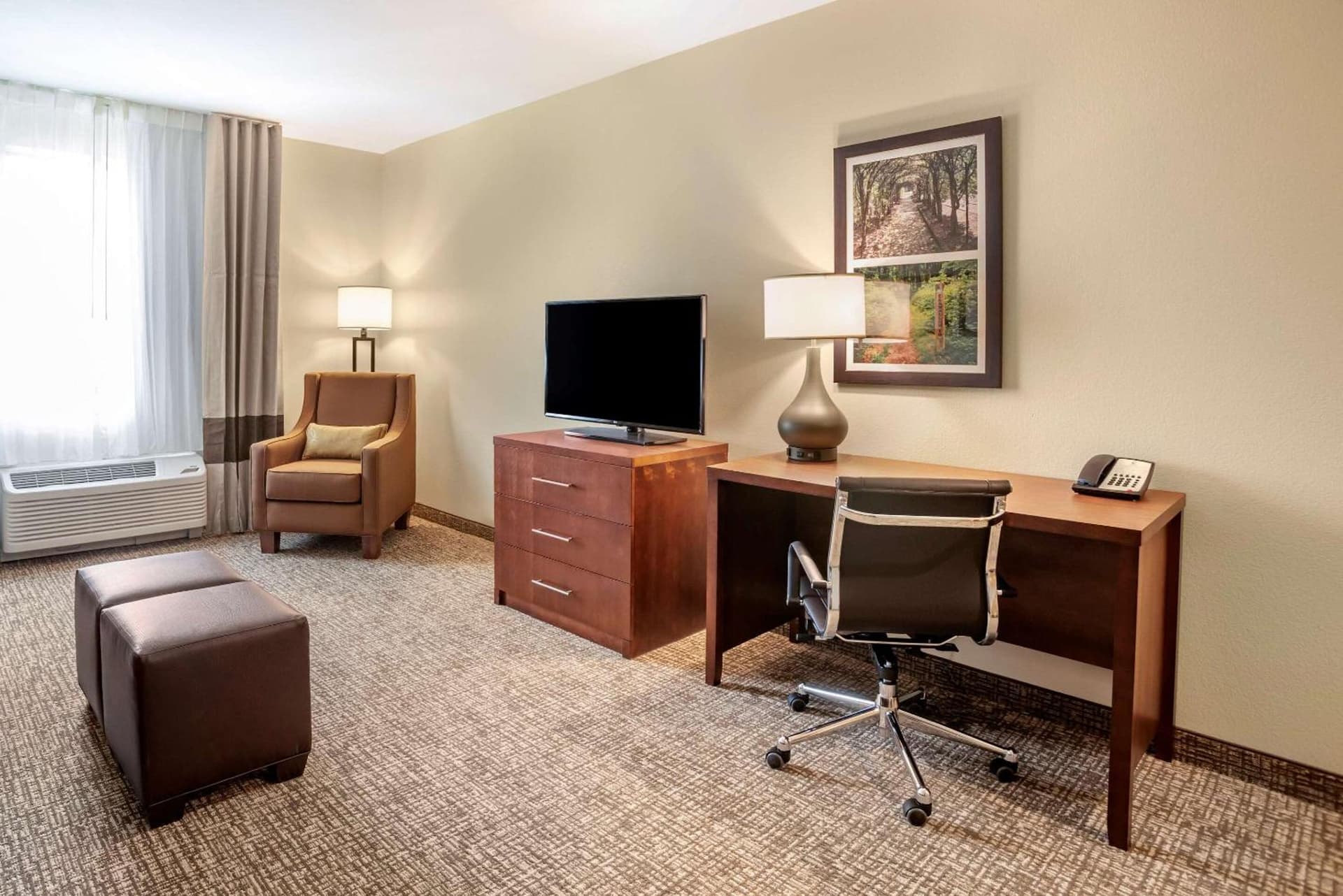 Comfort Inn & Suites Winchester gallery photo in Winchester, VA — image 25