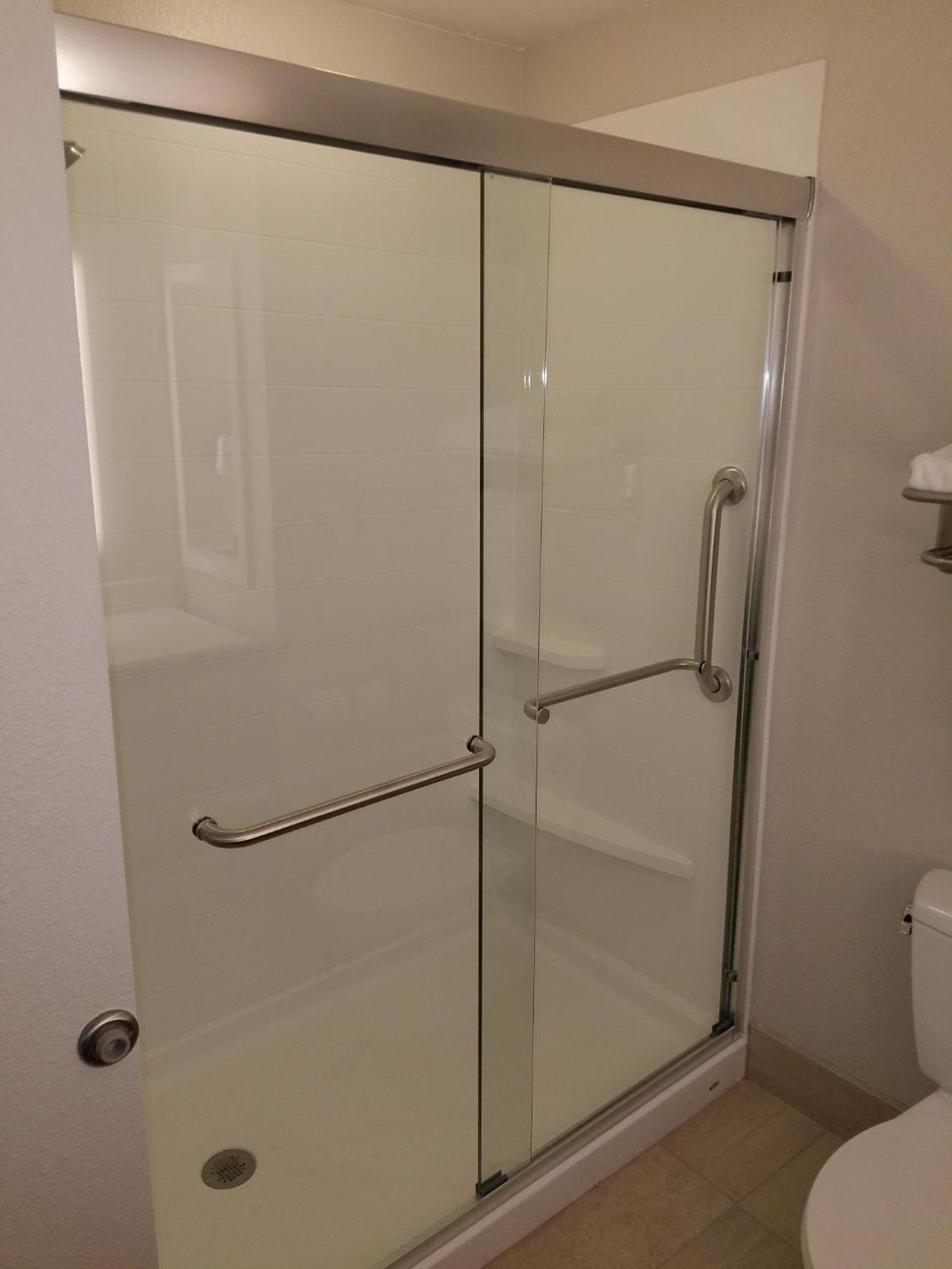 Holiday Inn Express Rolla by IHG interior in Rolla, MO — gallery photo 2
