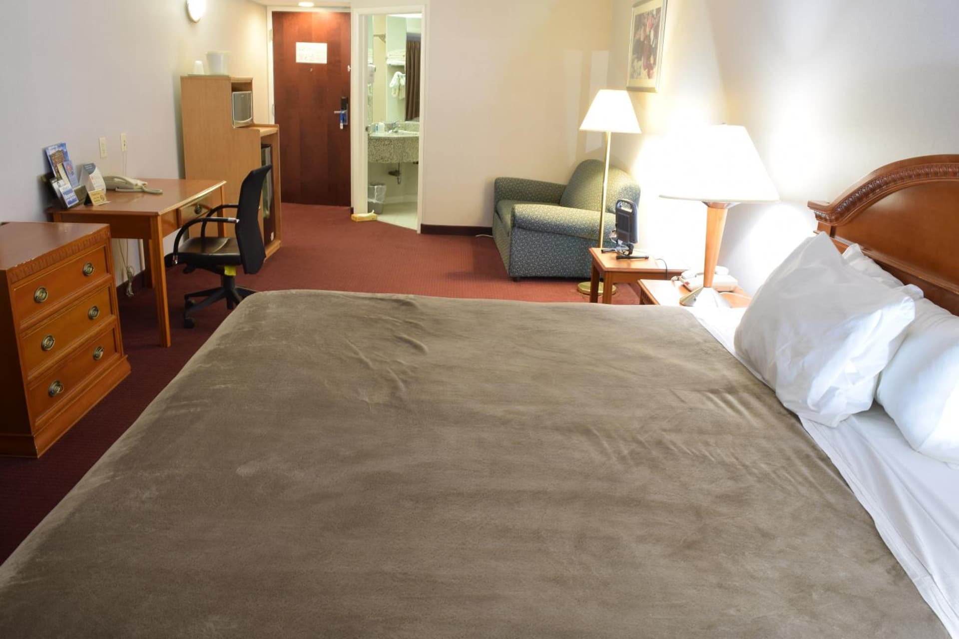 Rodeway Inn & Suites New Paltz - Hudson Valley gallery photo in New Paltz, NY — image 5