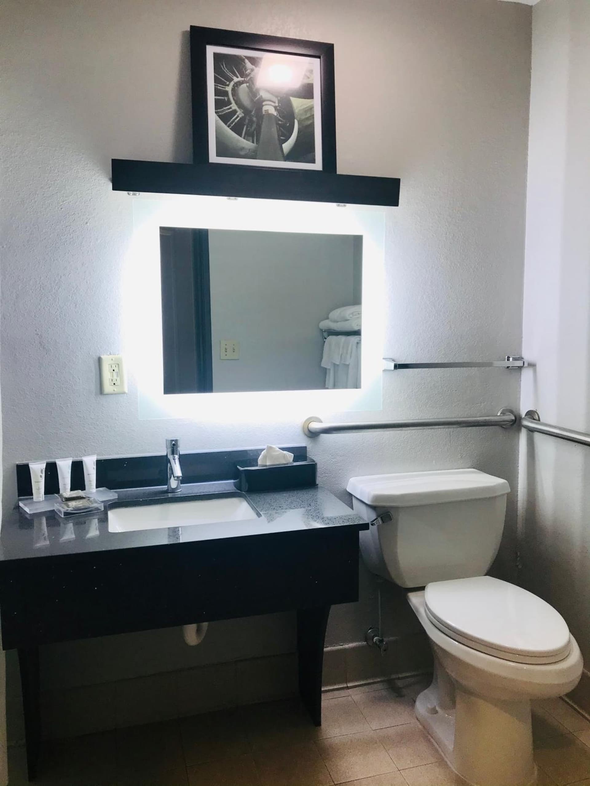 Country Inn & Suites by Radisson, Warner Robins, GA gallery photo in Warner Robins, GA — image 11