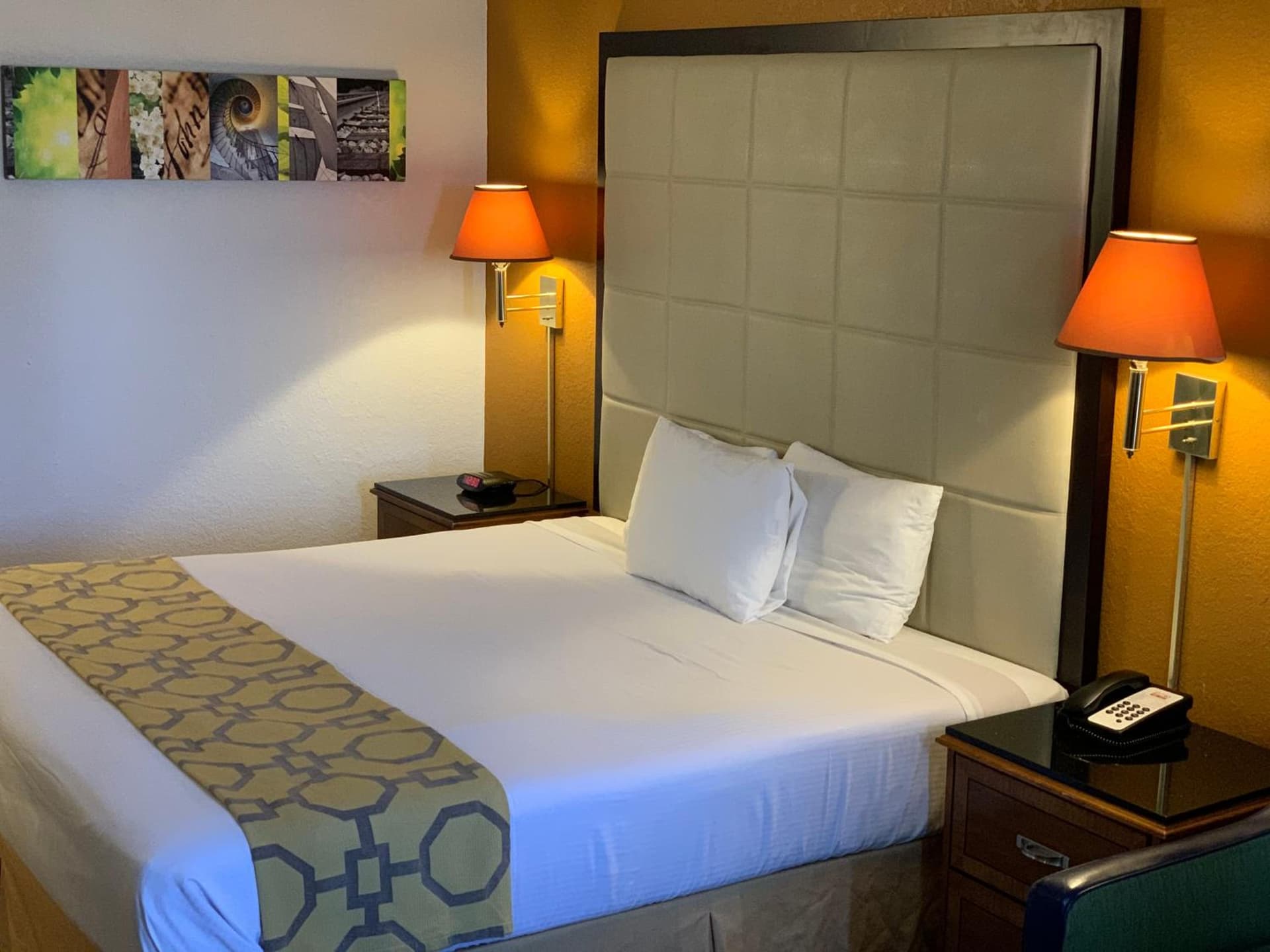 Brentwood Inn & Suites property views in Hobbs, NM — gallery photo 3