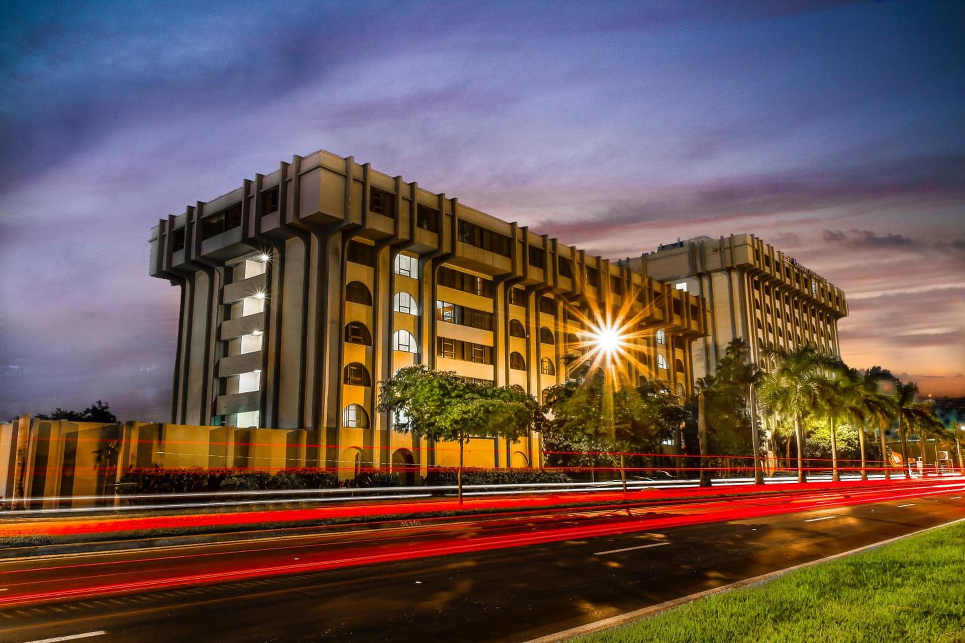 Clarion Inn & Suites Miami International Airport gallery photo in Miami, FL — image 25
