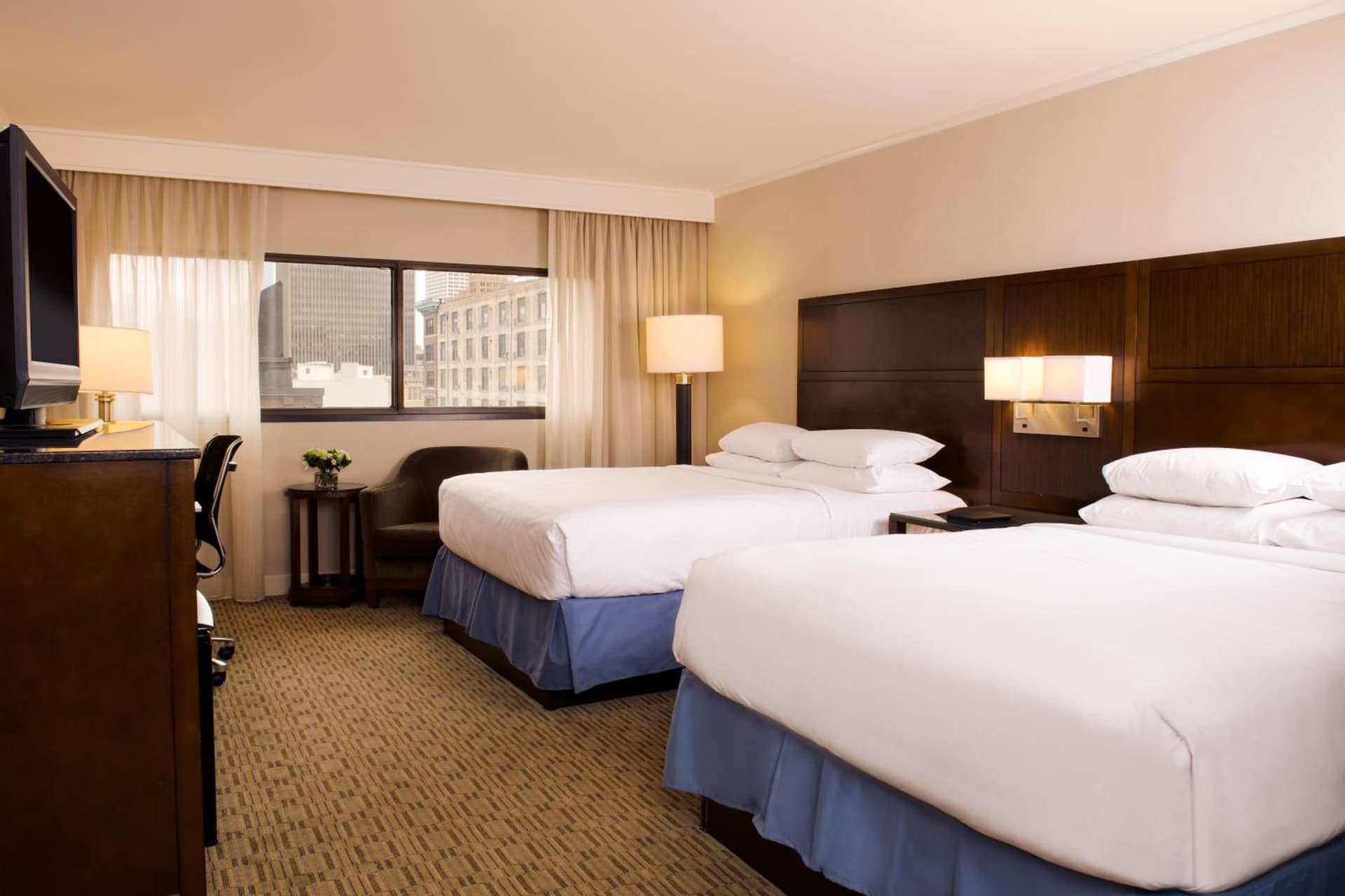 Hyatt Regency Milwaukee interior in Milwaukee, WI — gallery photo 2