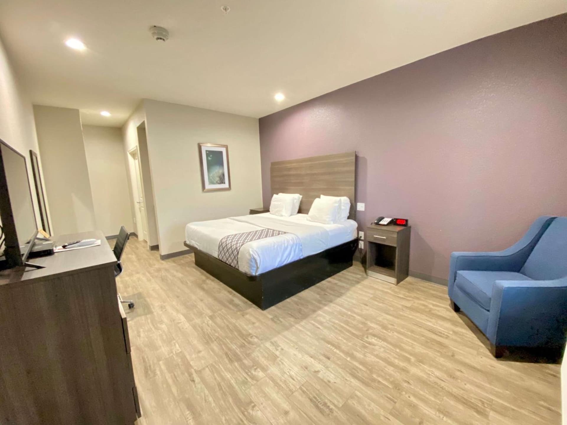 SureStay Plus Hotel by Best Western Ada property views in Ada, OK — gallery photo 3