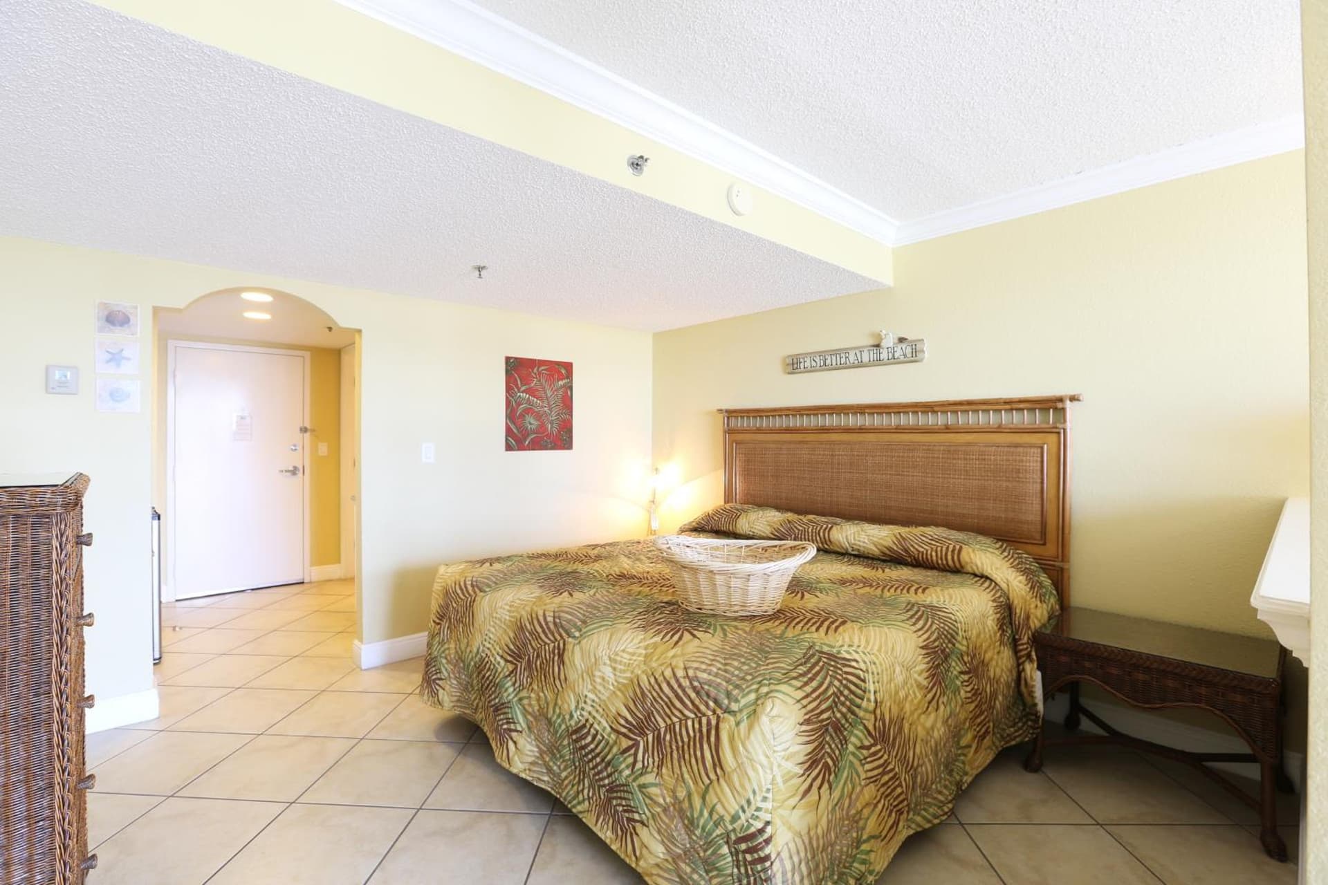 Barefoot Beach Club gallery photo in St Pete Beach, FL — image 8