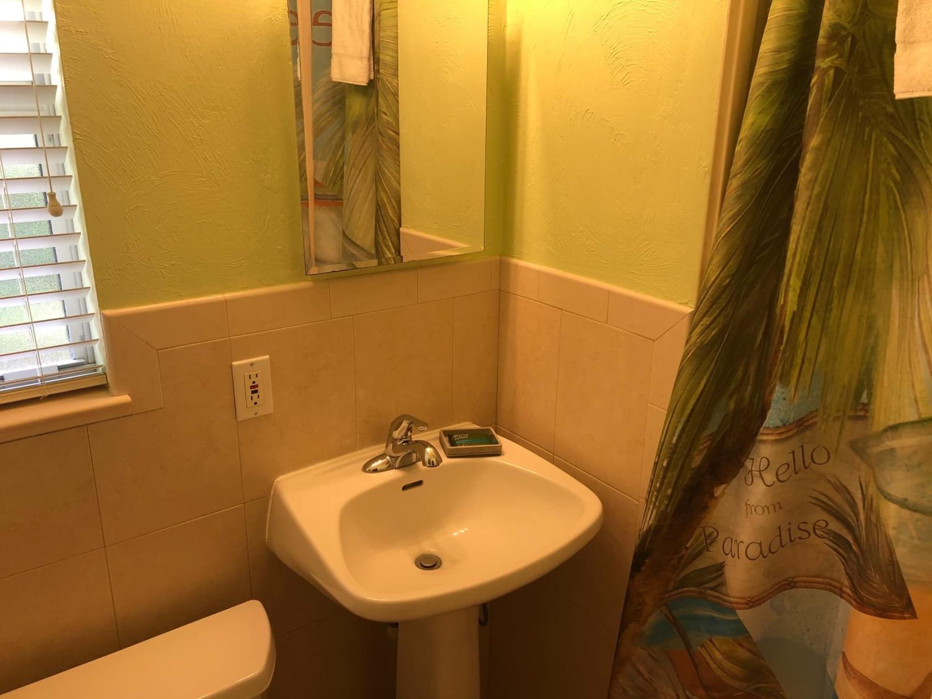 Tropical Beach Resorts - Sarasota gallery photo in Sarasota, FL — image 149
