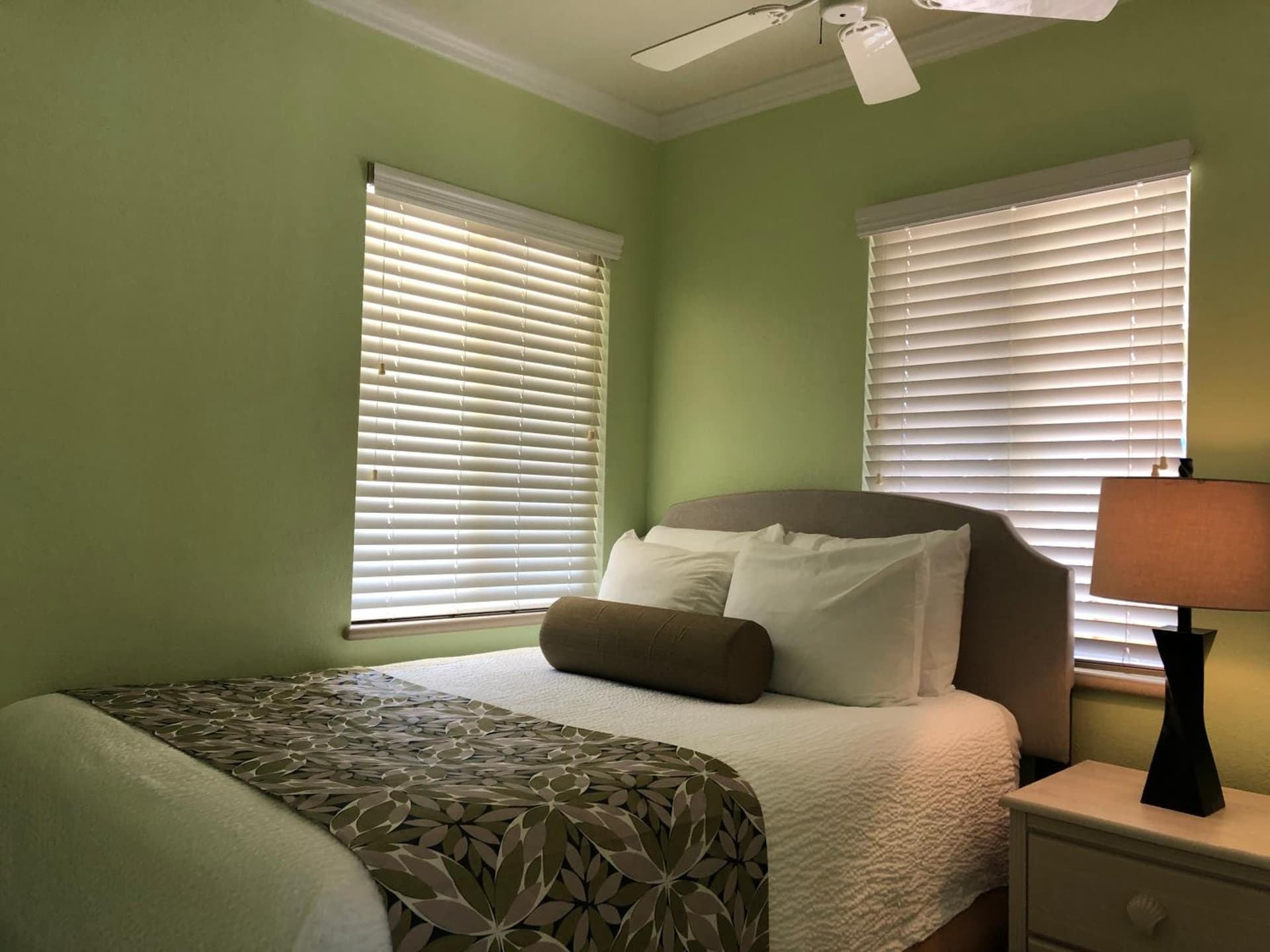 Tropical Beach Resorts - Sarasota gallery photo in Sarasota, FL — image 63