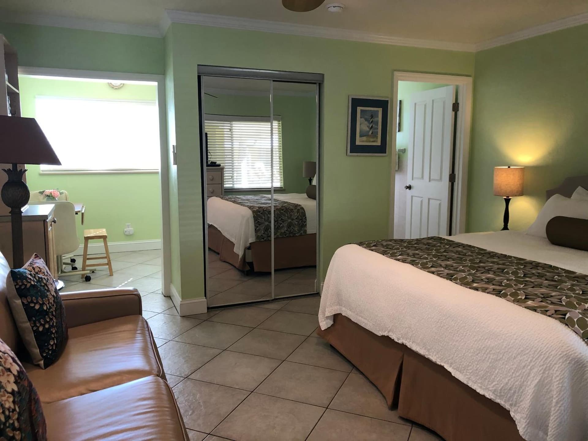 Tropical Beach Resorts - Sarasota gallery photo in Sarasota, FL — image 62