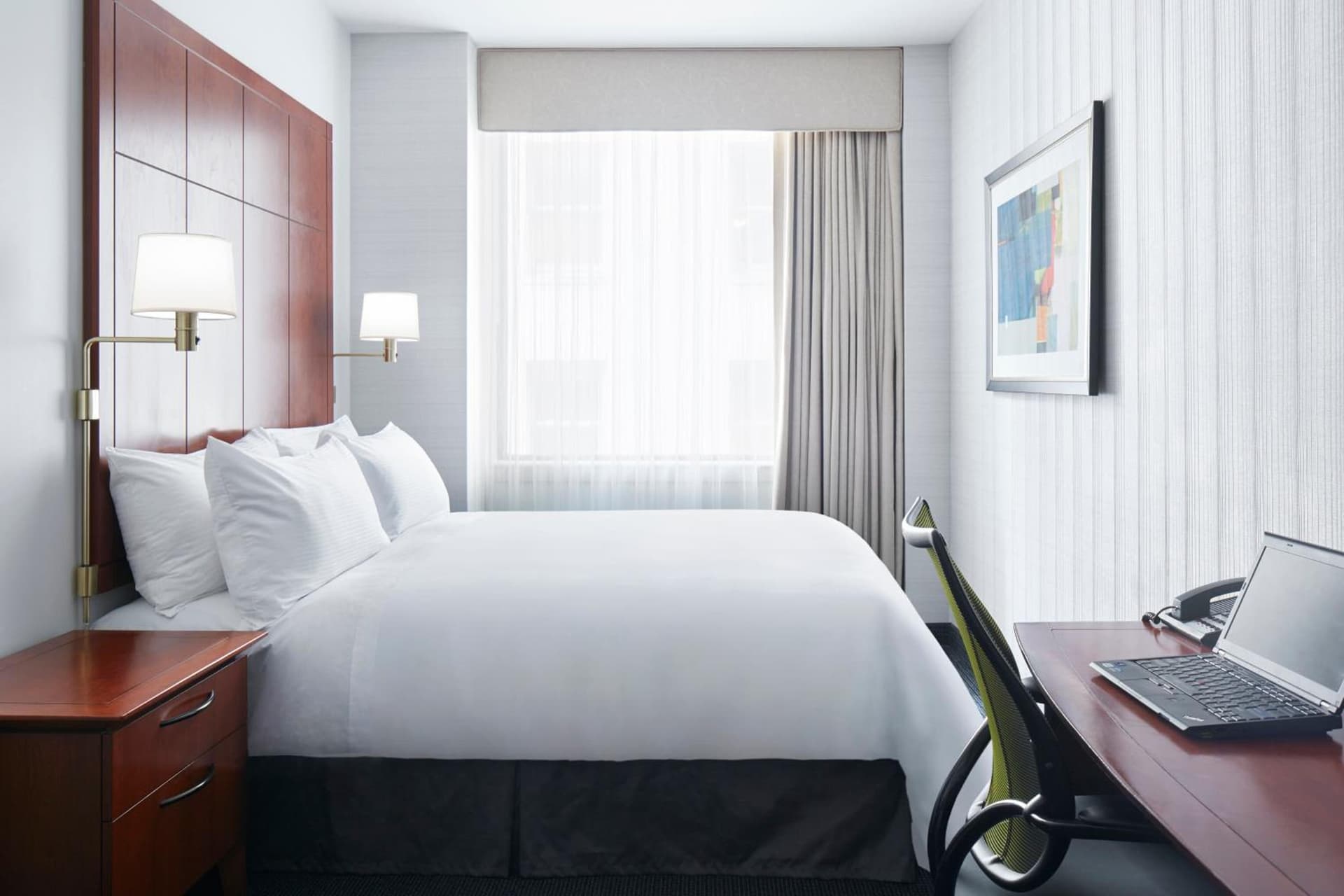 Club Quarters Hotel Central Loop, Chicago gallery photo in Chicago, IL — image 9