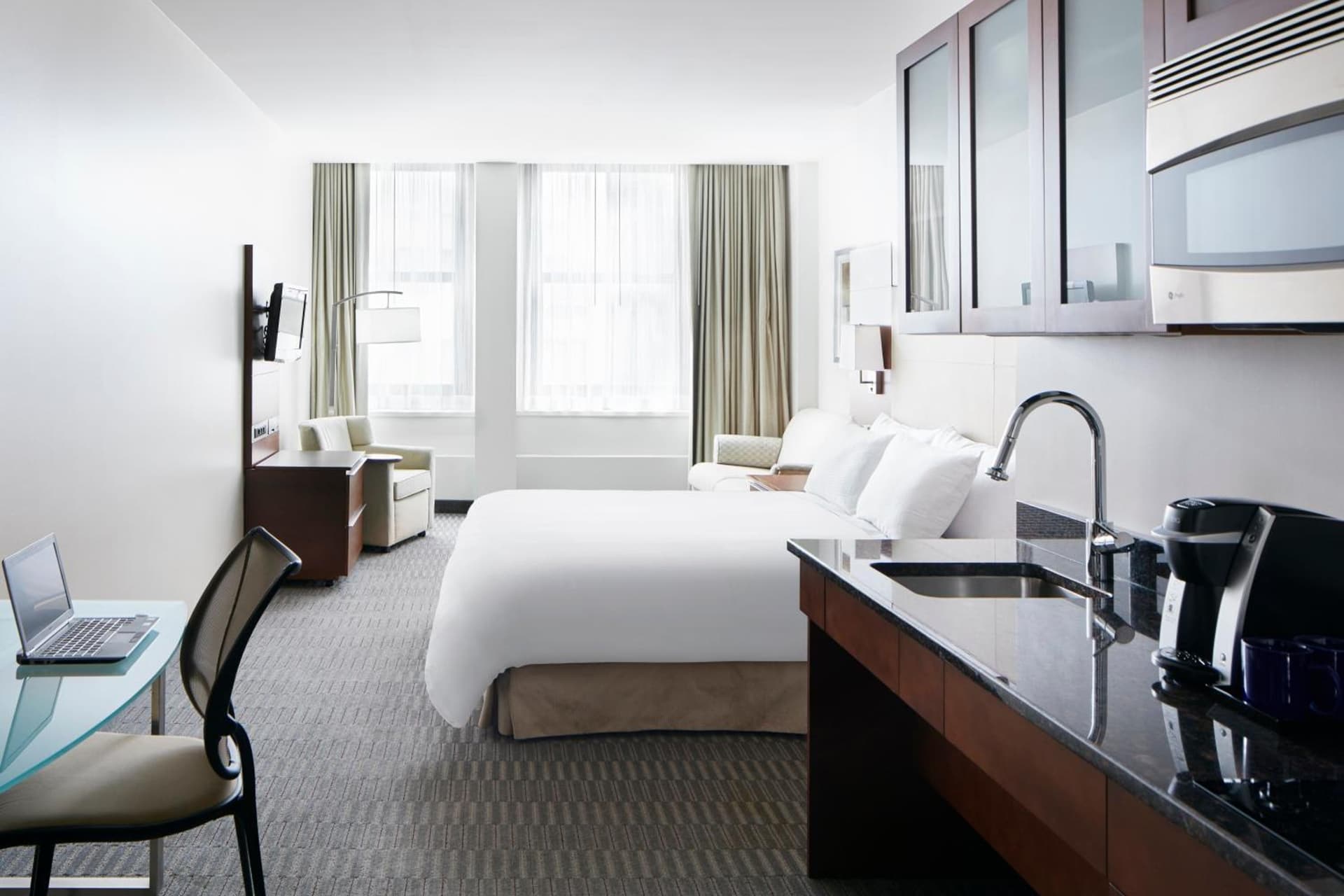 Club Quarters Hotel Wacker at Michigan, Chicago gallery photo in Chicago, IL — image 62