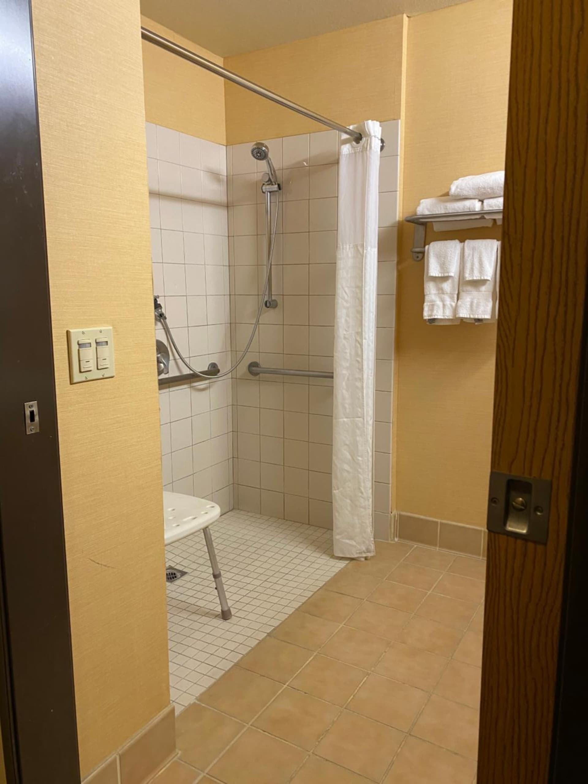 Comfort Inn Marina on the Monterey Bay gallery photo in Marina, CA — image 47
