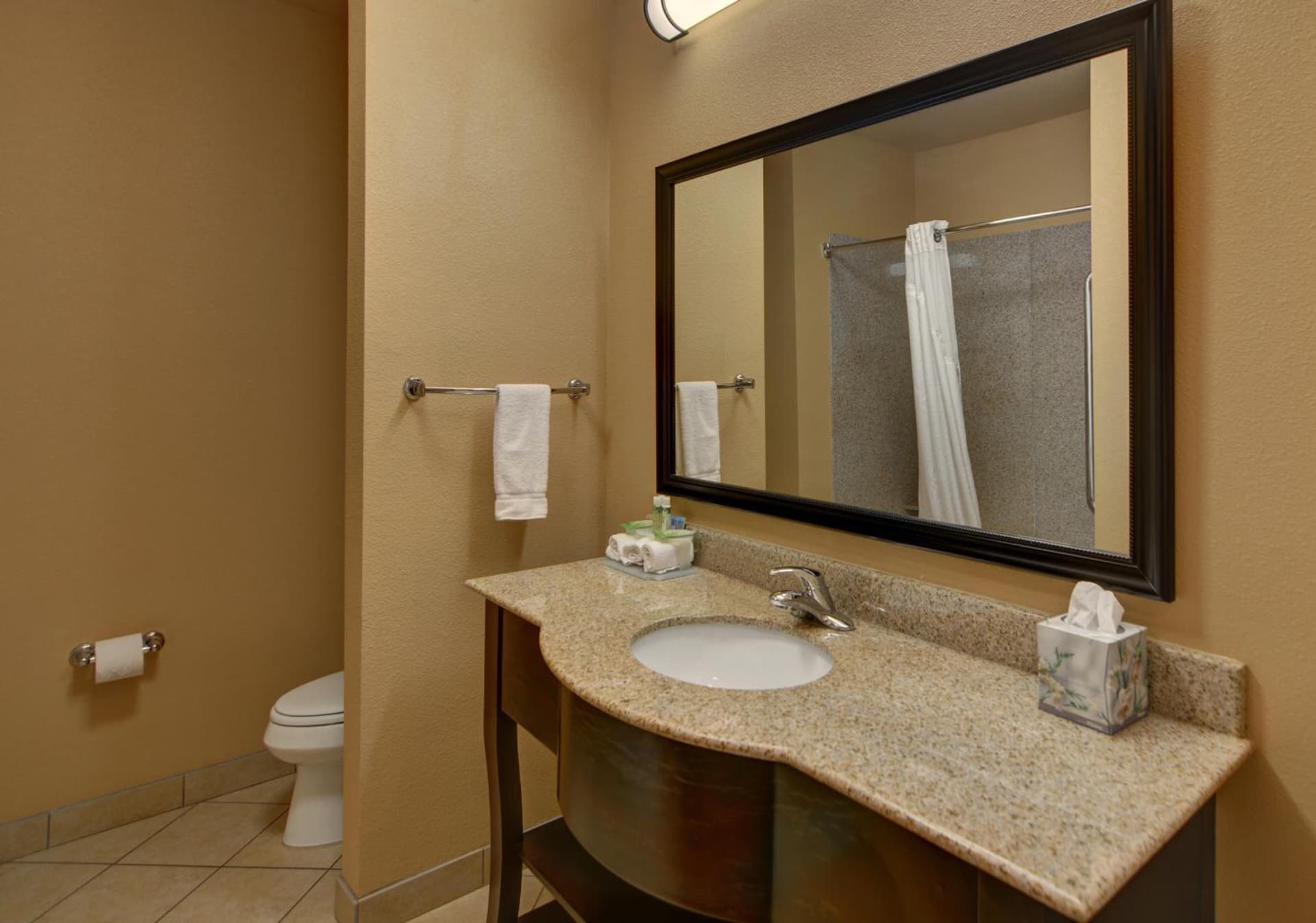 Country Inn & Suites by Radisson, Tyler University Area gallery photo in Tyler, TX — image 8
