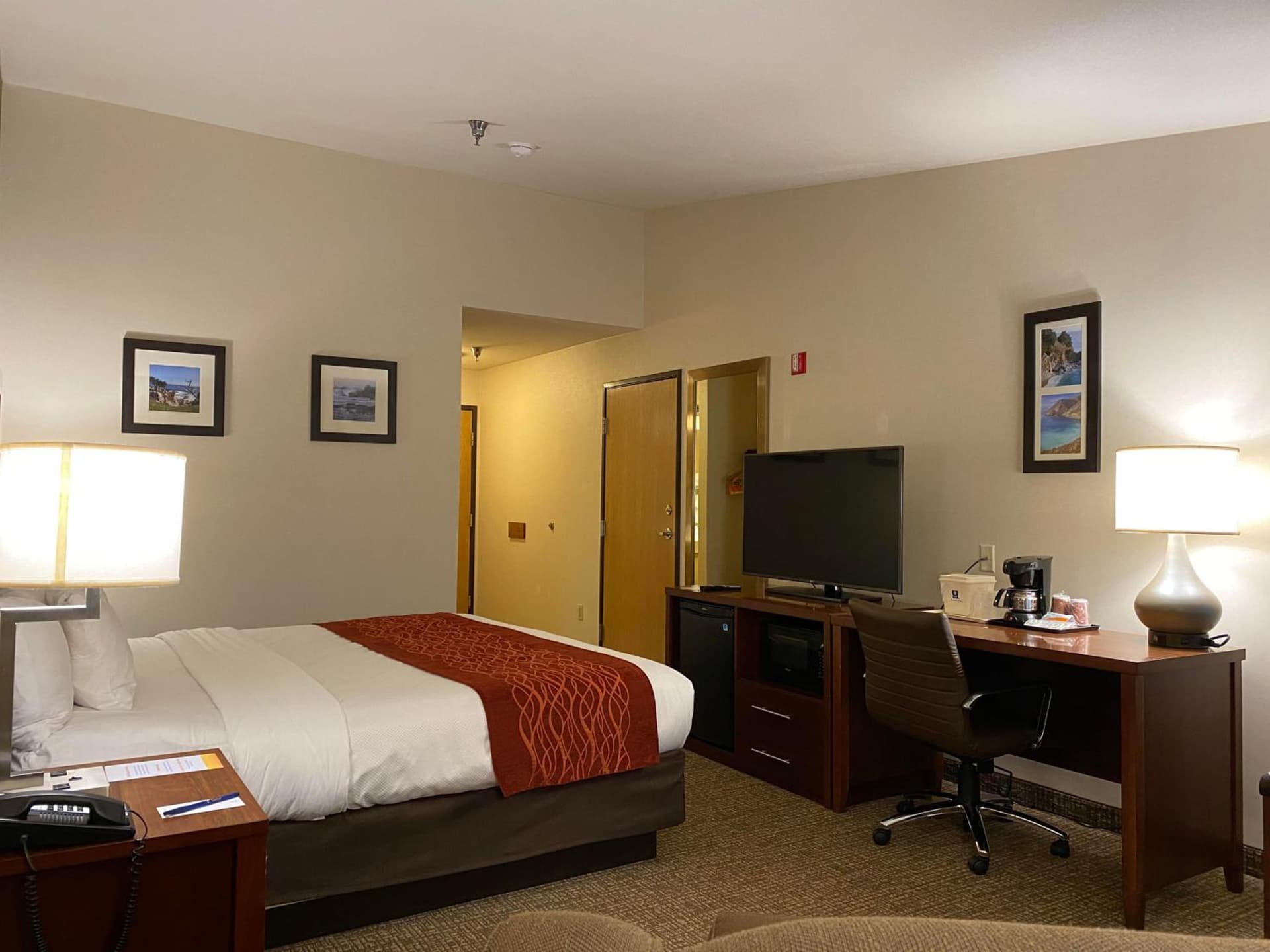 Comfort Inn Marina on the Monterey Bay gallery photo in Marina, CA — image 51