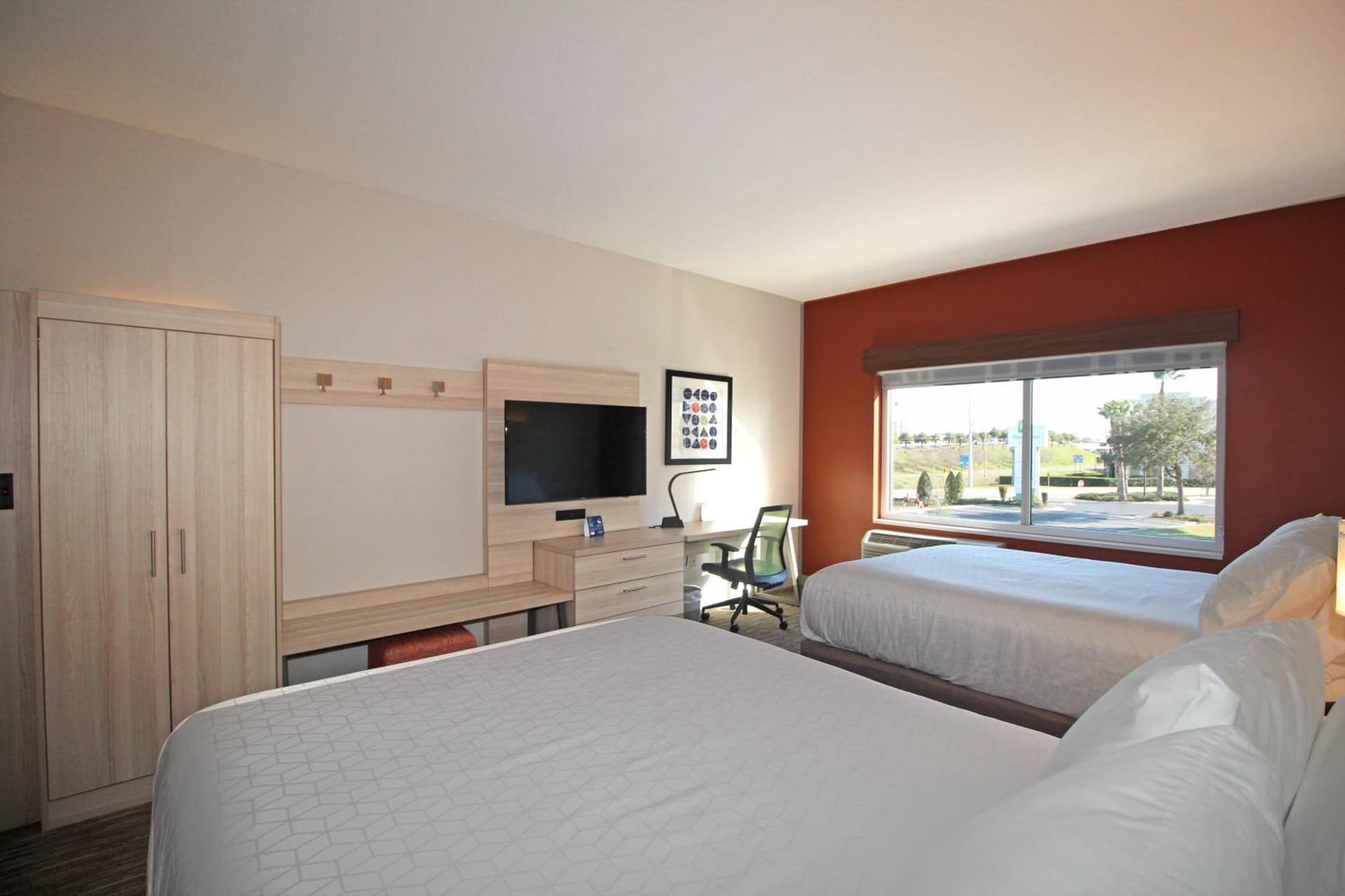 Holiday Inn Express & Suites Ocala by IHG interior in Ocala, FL — gallery photo 2
