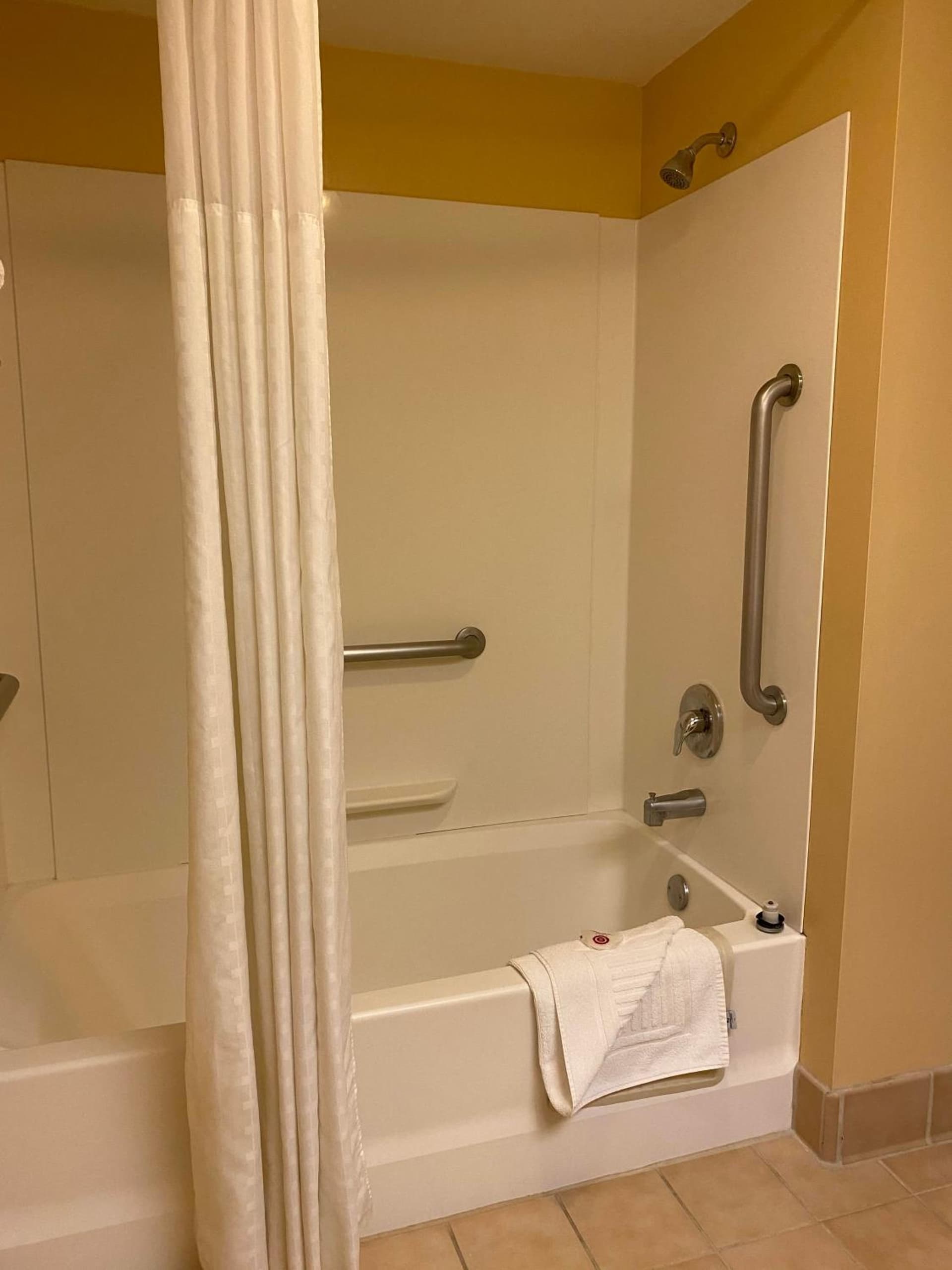 Comfort Inn Marina on the Monterey Bay gallery photo in Marina, CA — image 28
