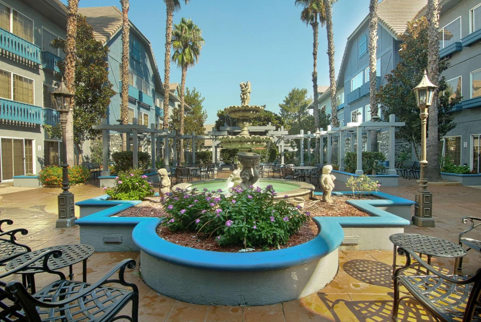 Azure Hotel&Suites Ontario Trademark Collection by Wyndham gallery photo in Ontario, CA — image 44