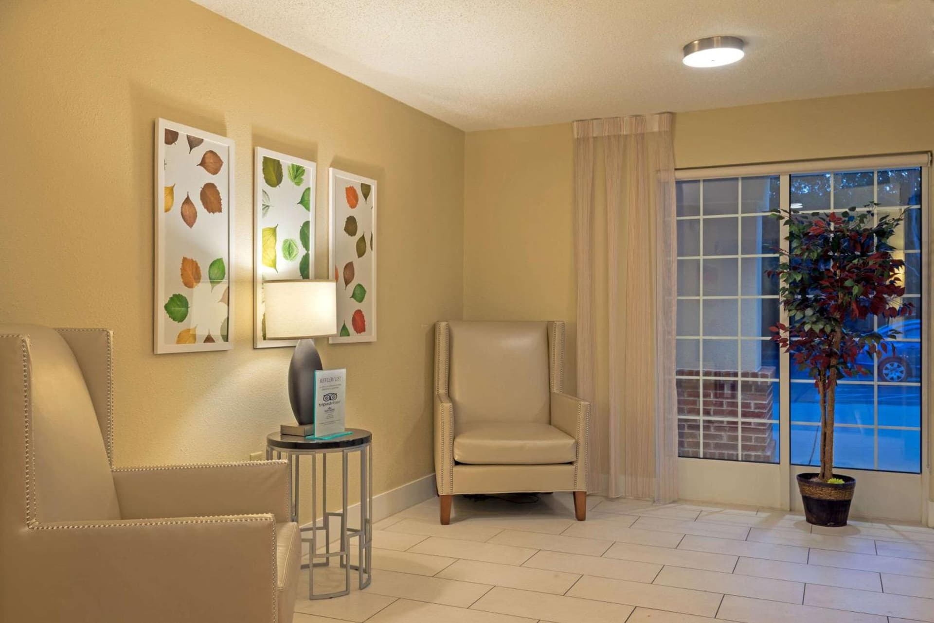 MainStay Suites Raleigh - Cary interior in Raleigh, NC — gallery photo 2