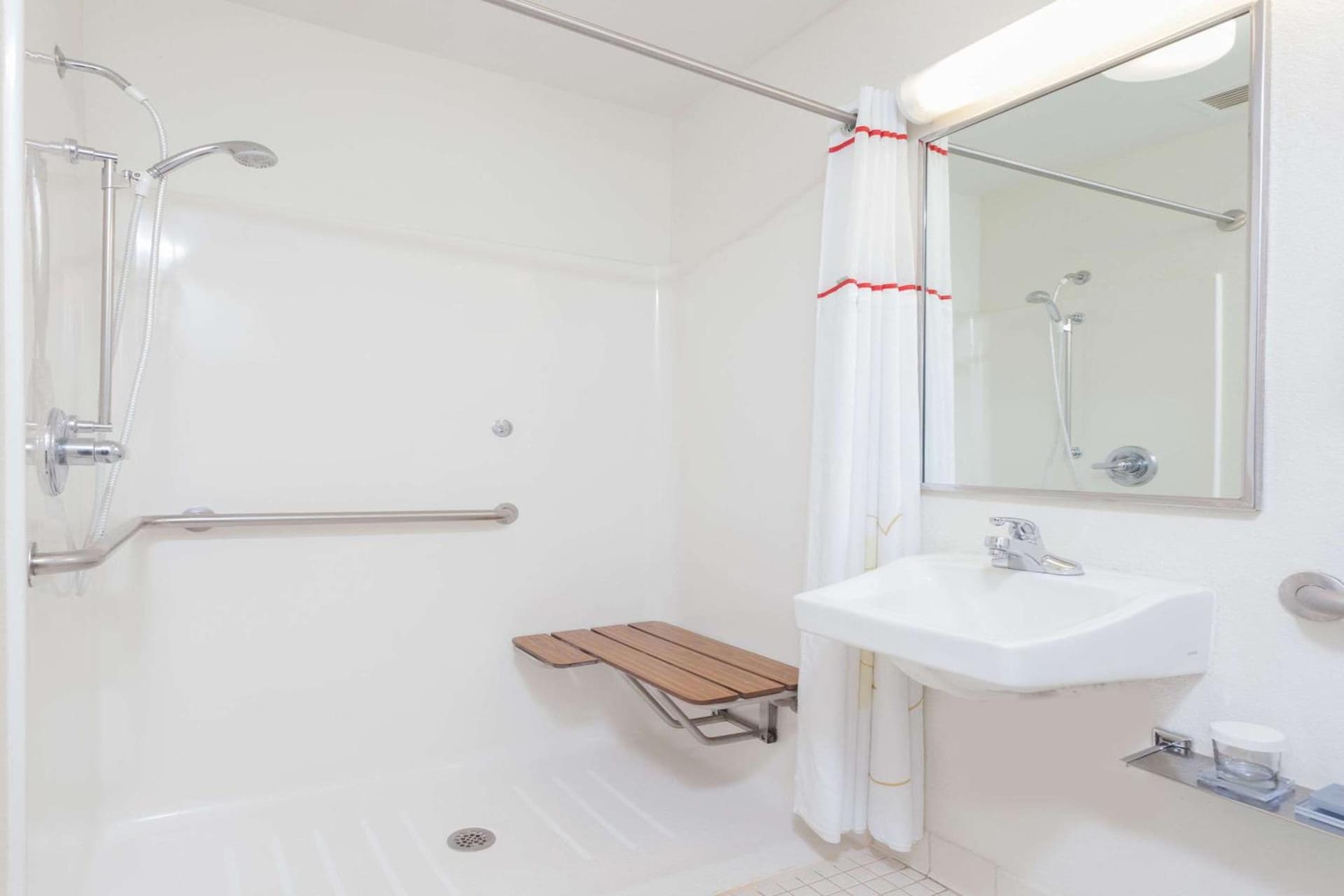 MainStay Suites Detroit Farmington Hills interior in Farmington Hills, MI — gallery photo 2