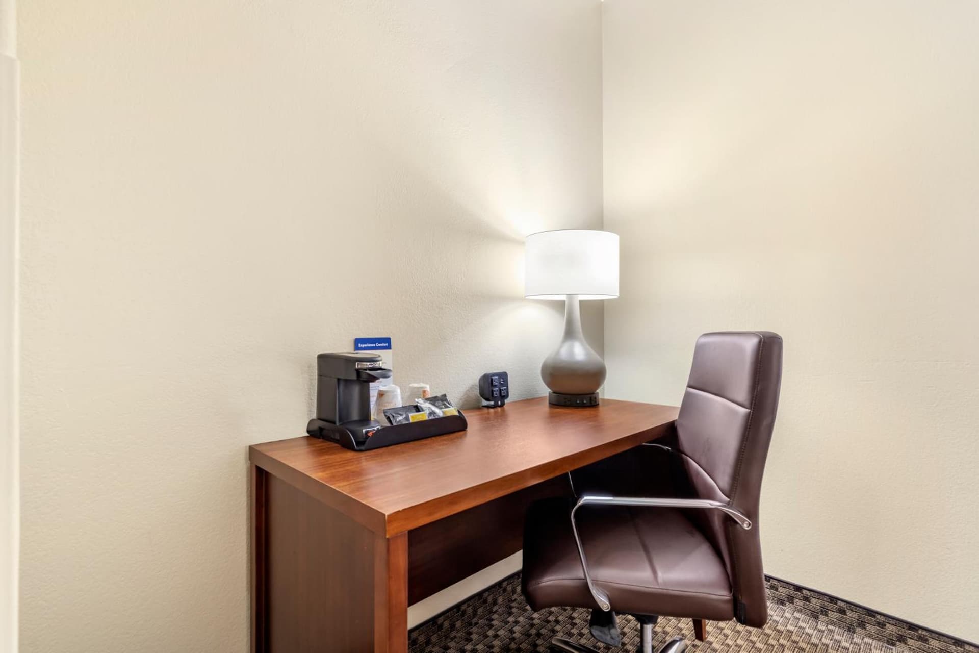 Comfort Suites Medical Center near Six Flags gallery photo in San Antonio, TX — image 50