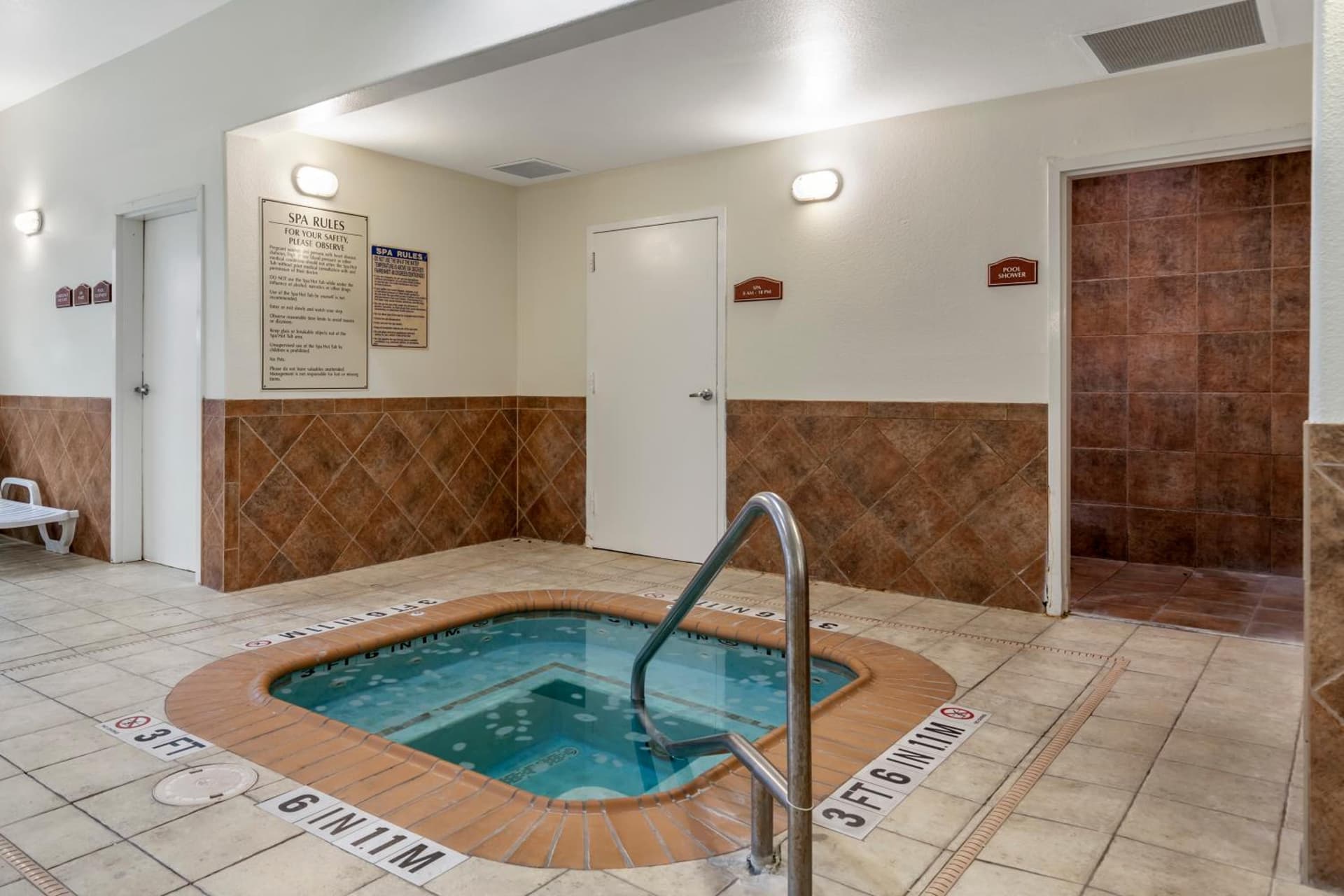 Comfort Suites Medical Center near Six Flags gallery photo in San Antonio, TX — image 14
