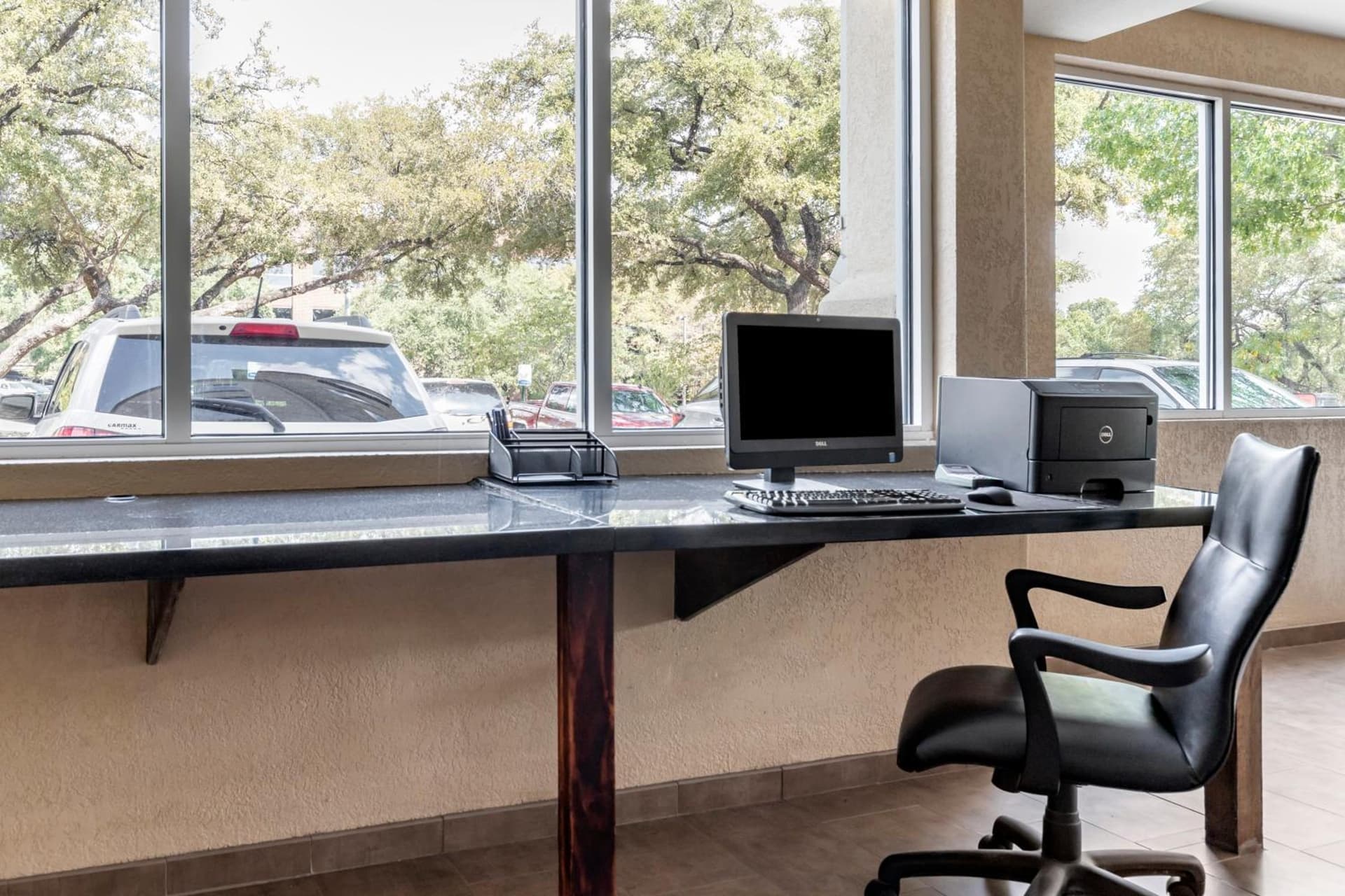 Comfort Suites Medical Center near Six Flags gallery photo in San Antonio, TX — image 29