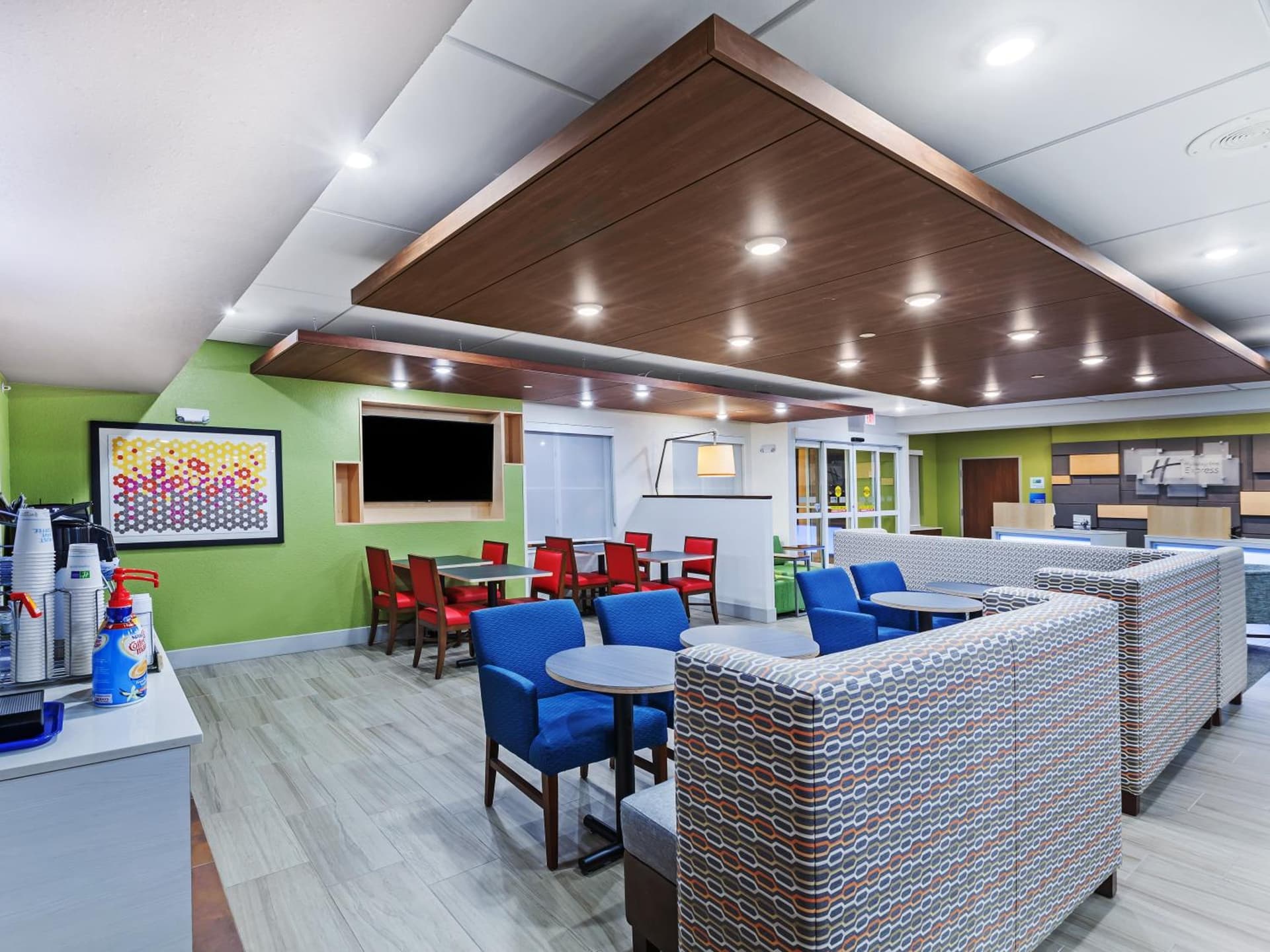 Holiday Inn Express Hotel & Suites Dallas Lewisville by IHG gallery photo in Lewisville, TX — image 14