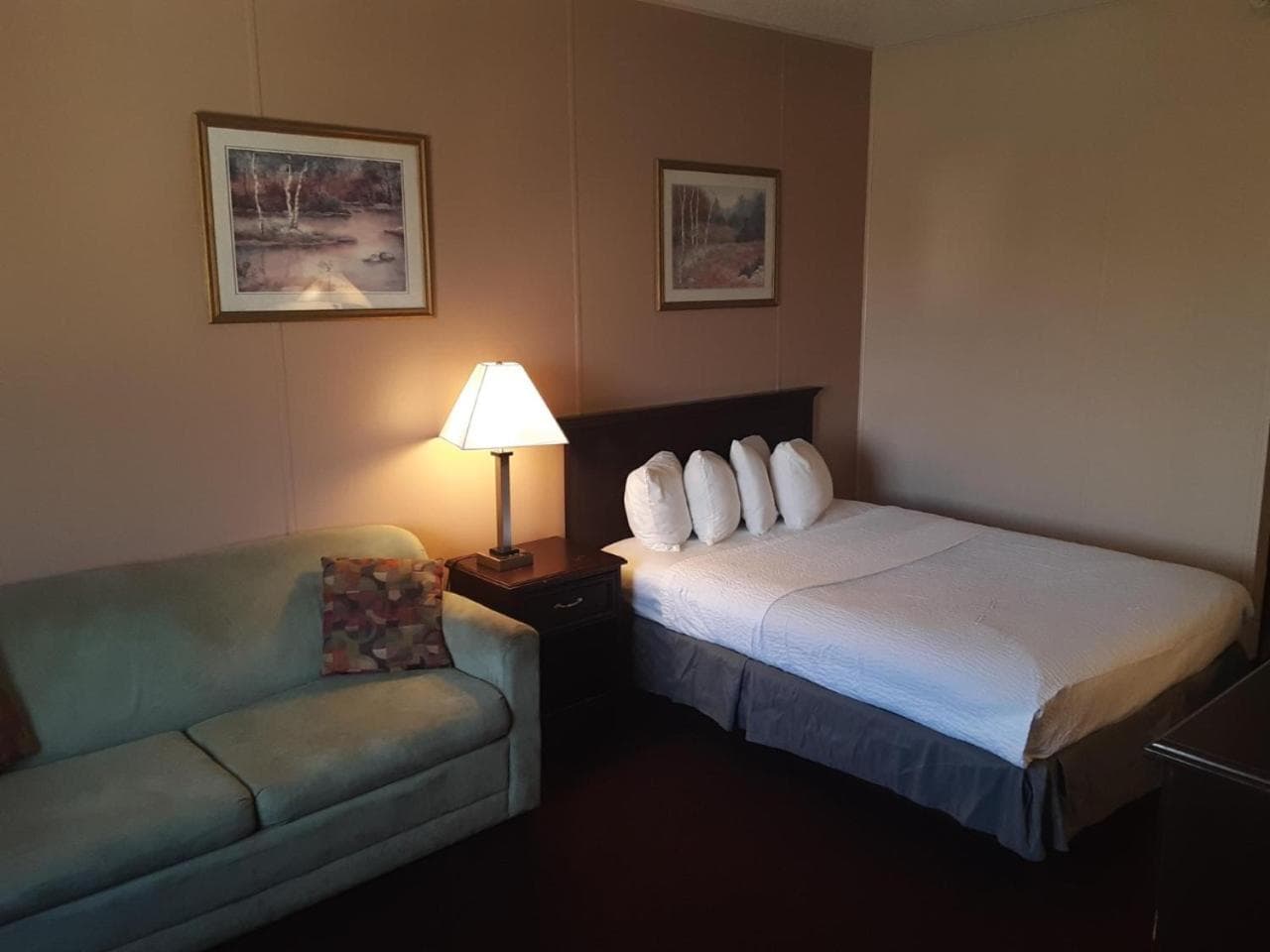 Fairbridge Inn & Suites Williston Near Airport property views in Williston, ND — gallery photo 3