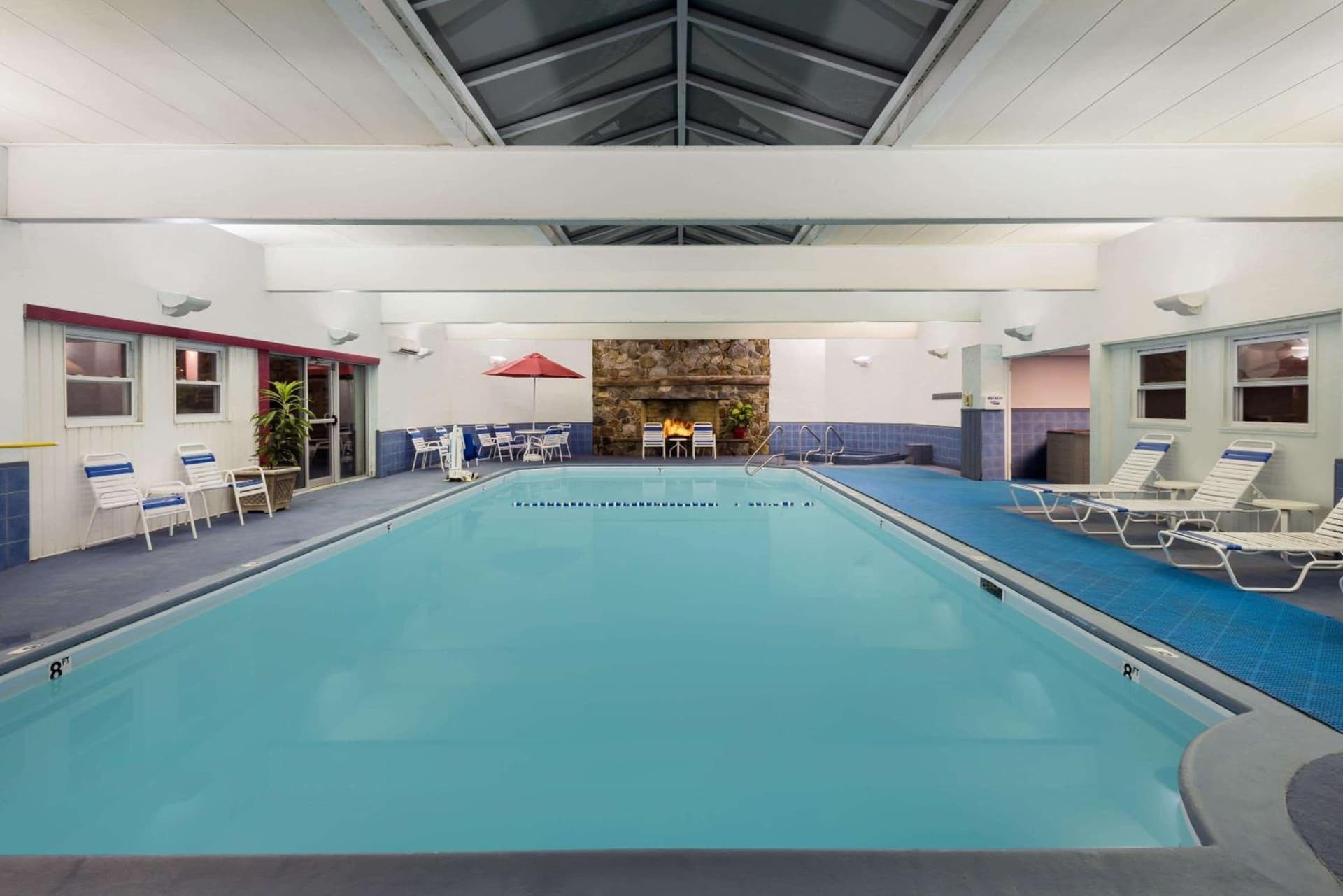 Ramada Plaza by Wyndham Portland gallery photo in Portland, ME — image 74