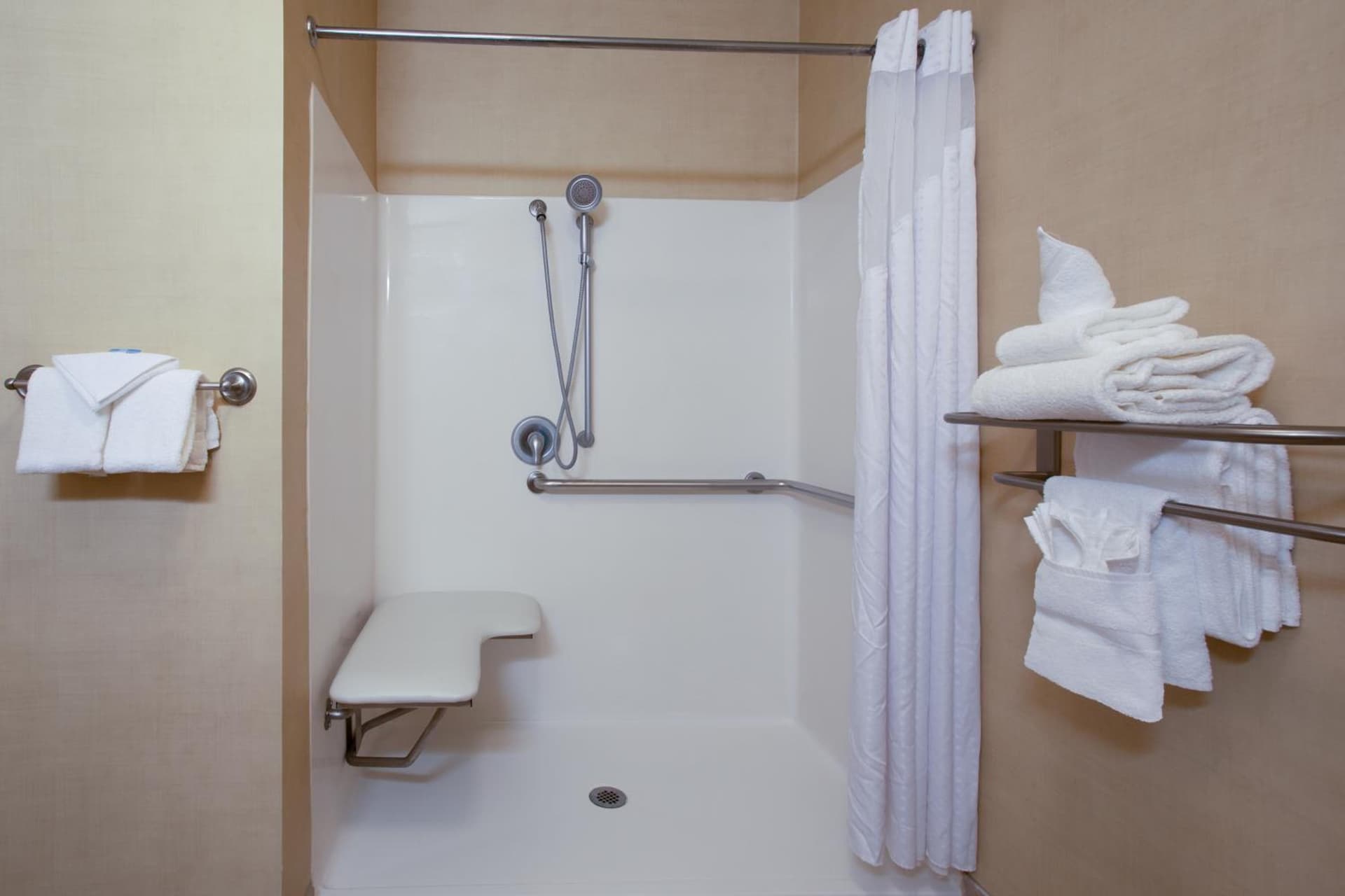 Holiday Inn Laramie by IHG interior in Laramie, WY — gallery photo 2
