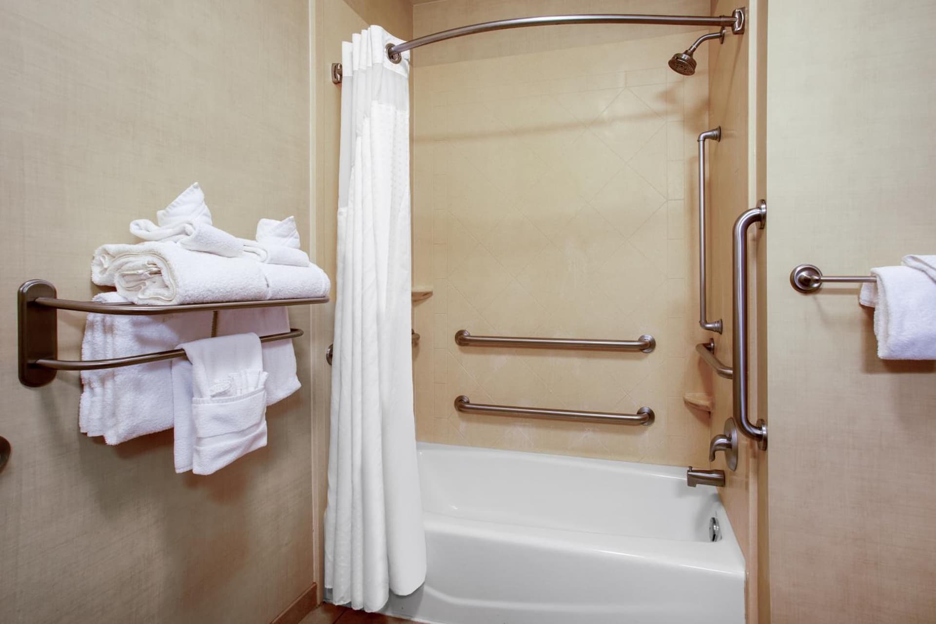Holiday Inn Laramie by IHG property views in Laramie, WY — gallery photo 3
