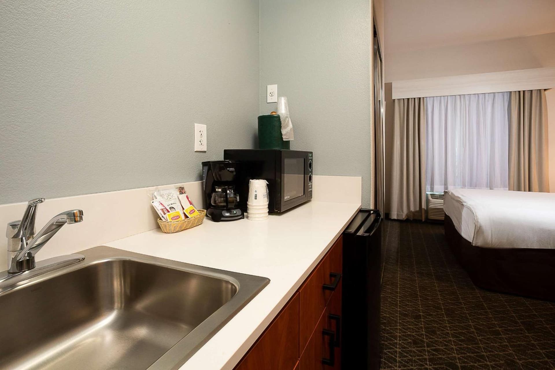 Hawthorn Suites by Wyndham-Oakland/Alameda gallery photo in Alameda, CA — image 11