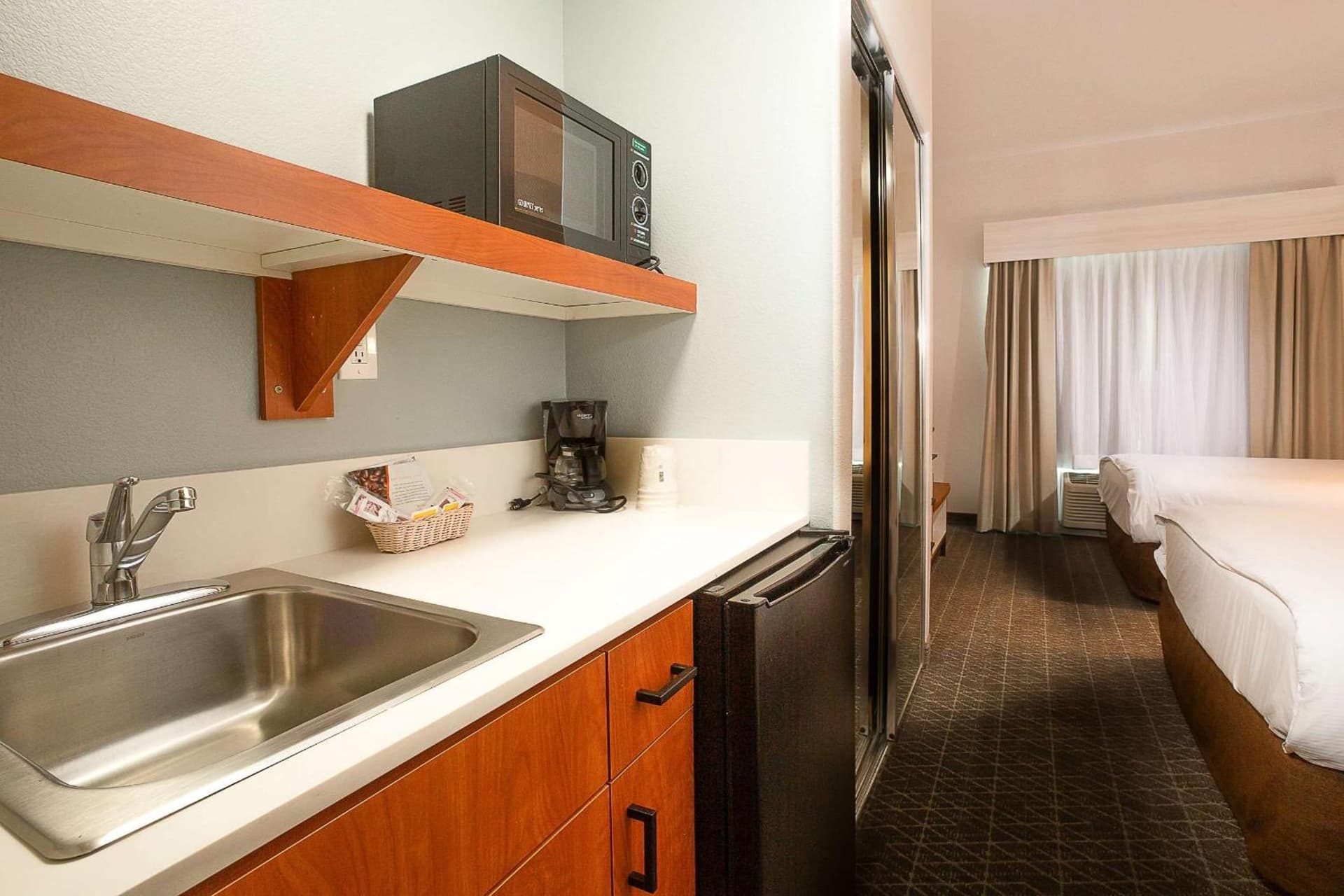 Hawthorn Suites by Wyndham-Oakland/Alameda gallery photo in Alameda, CA — image 14